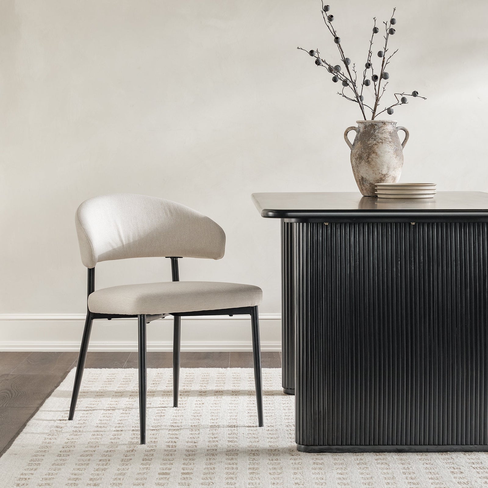 Silla de comedor curvada tapizada moderna Alexis, juego de 2