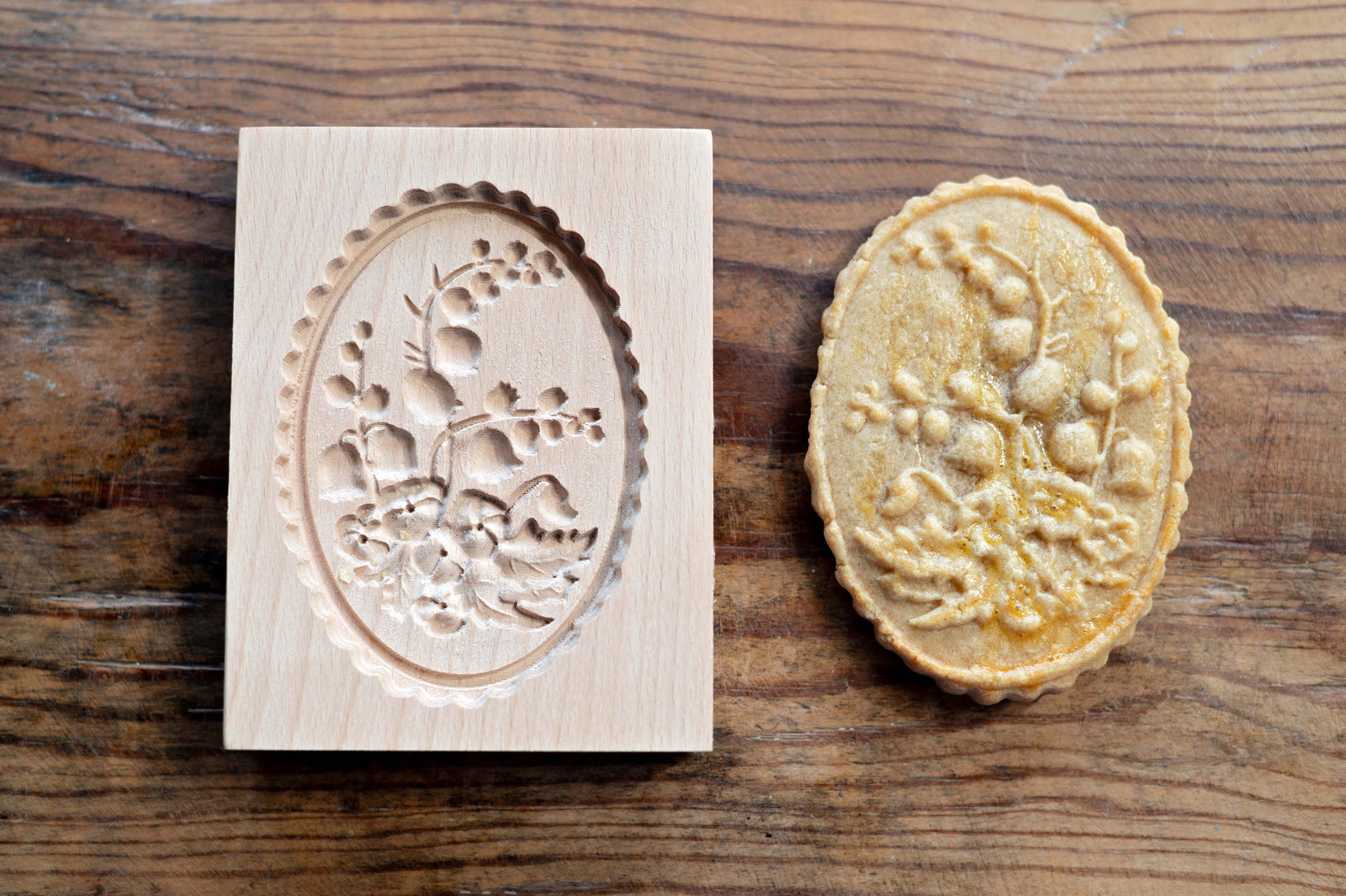 Molde decorativo para cocinar huevos con forma de flor