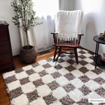 Alfombra de cuadros marrón Atira