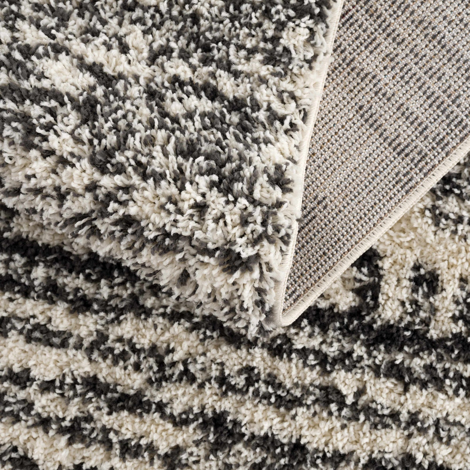 Alfombra de pelo largo bereber con diseño de anzuelo