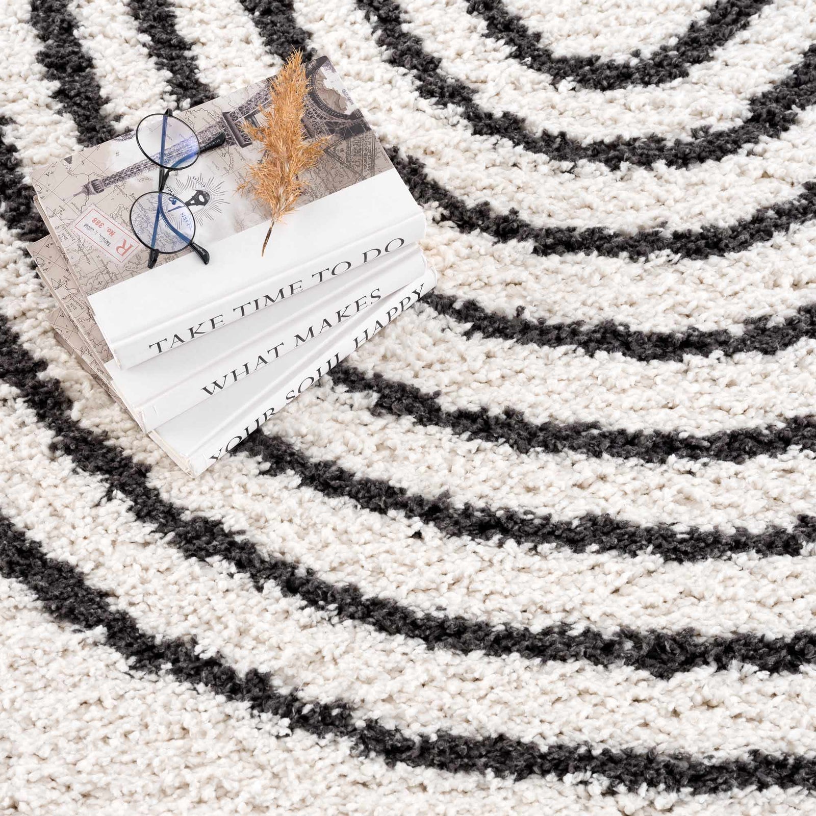 Alfombra de felpa negra con arcoíris de Bauer - Ofertas especiales