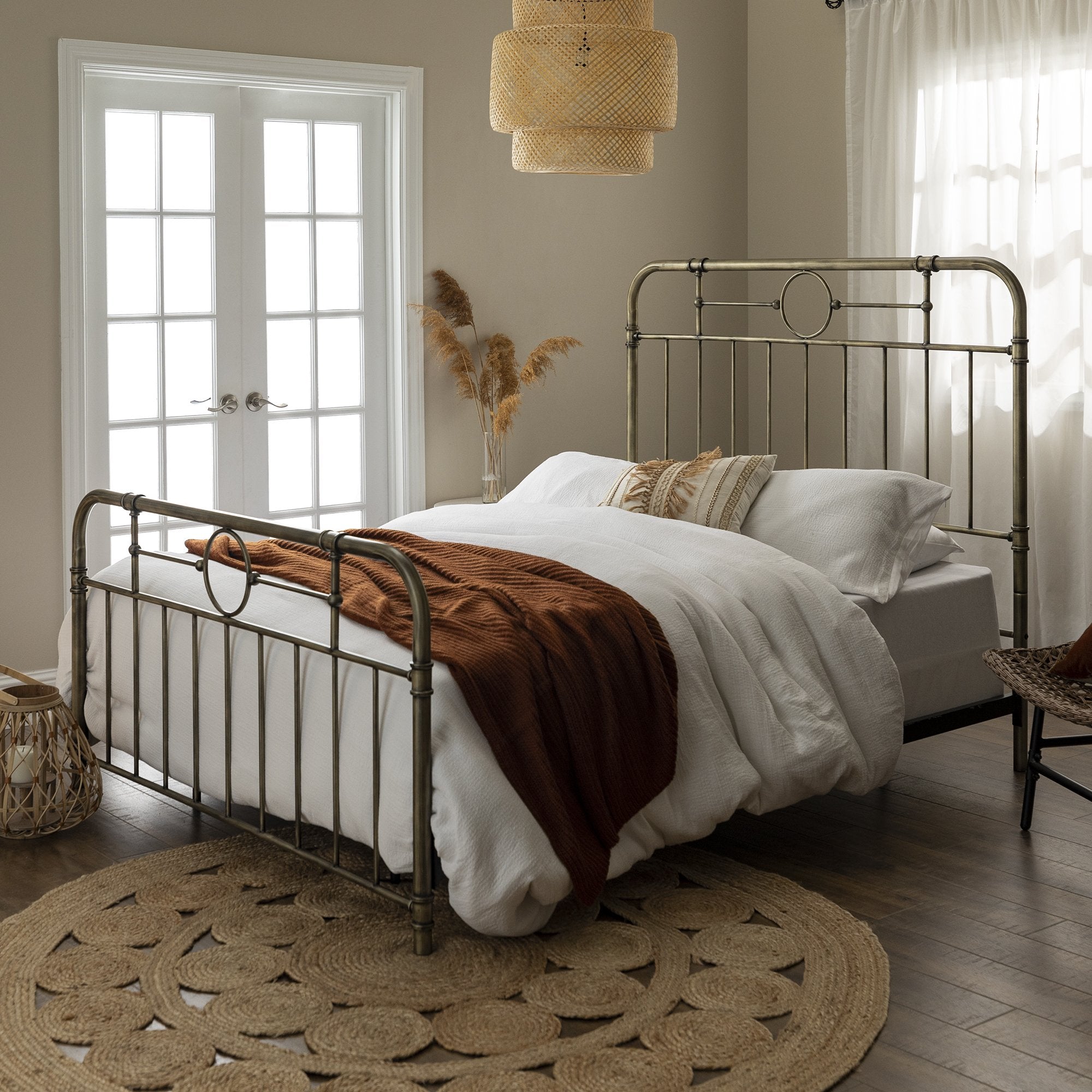 Cama Queen Antiqua