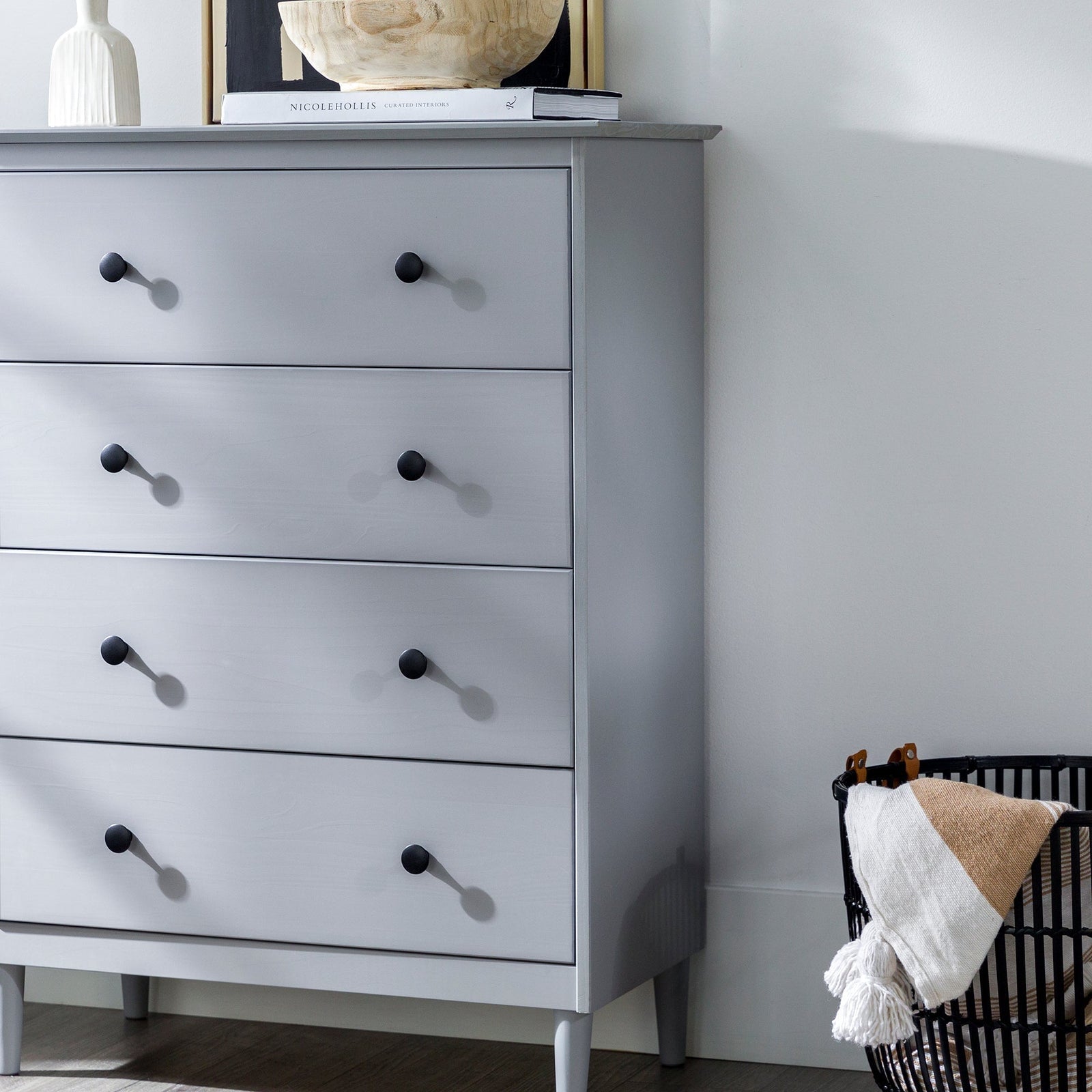 Cómoda de transición de madera maciza Spencer
