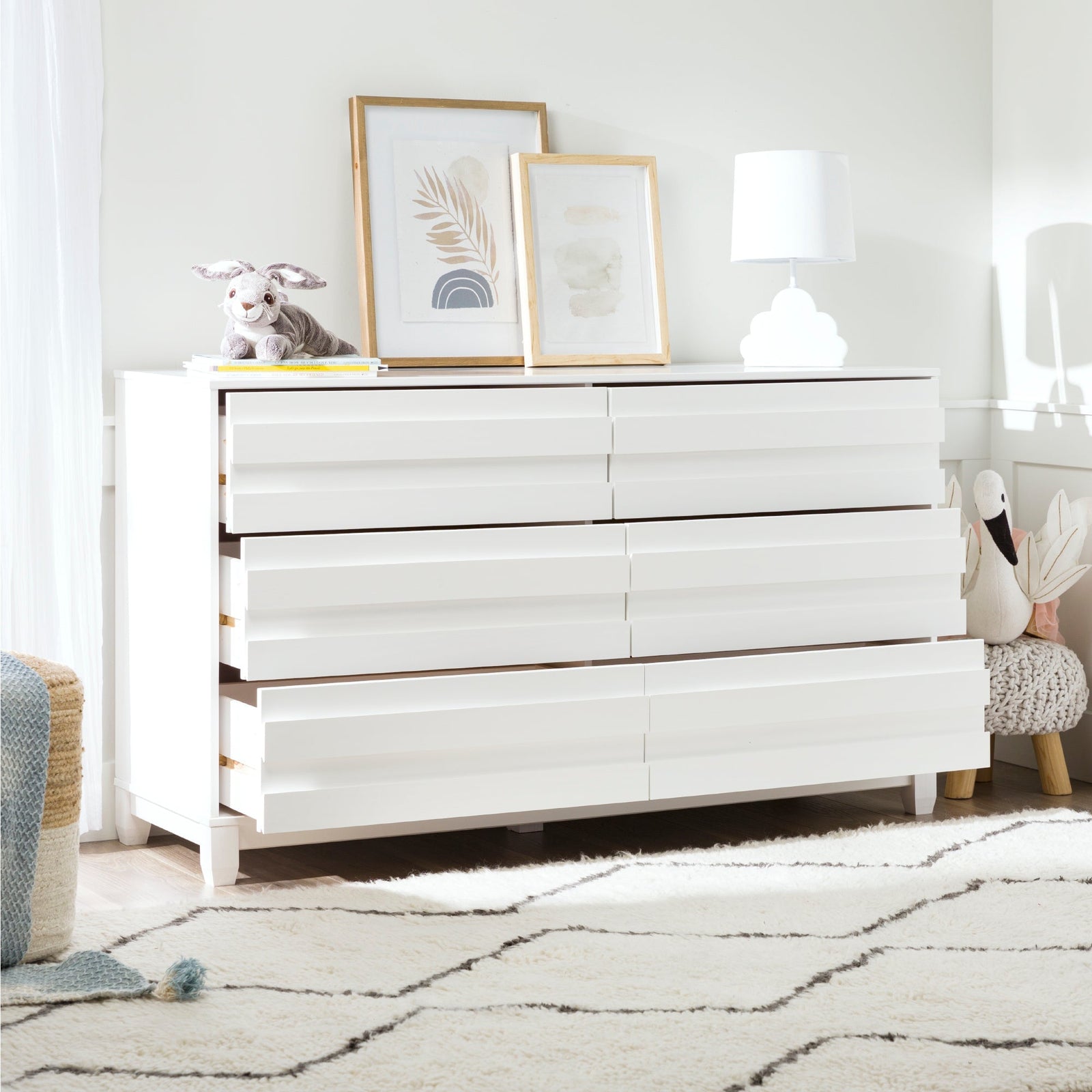 Cómoda Priya de madera maciza con 6 cajones