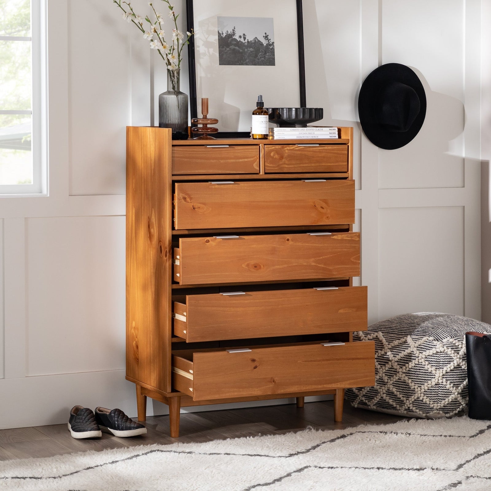 Cómoda moderna de madera de mediados de siglo de Lee