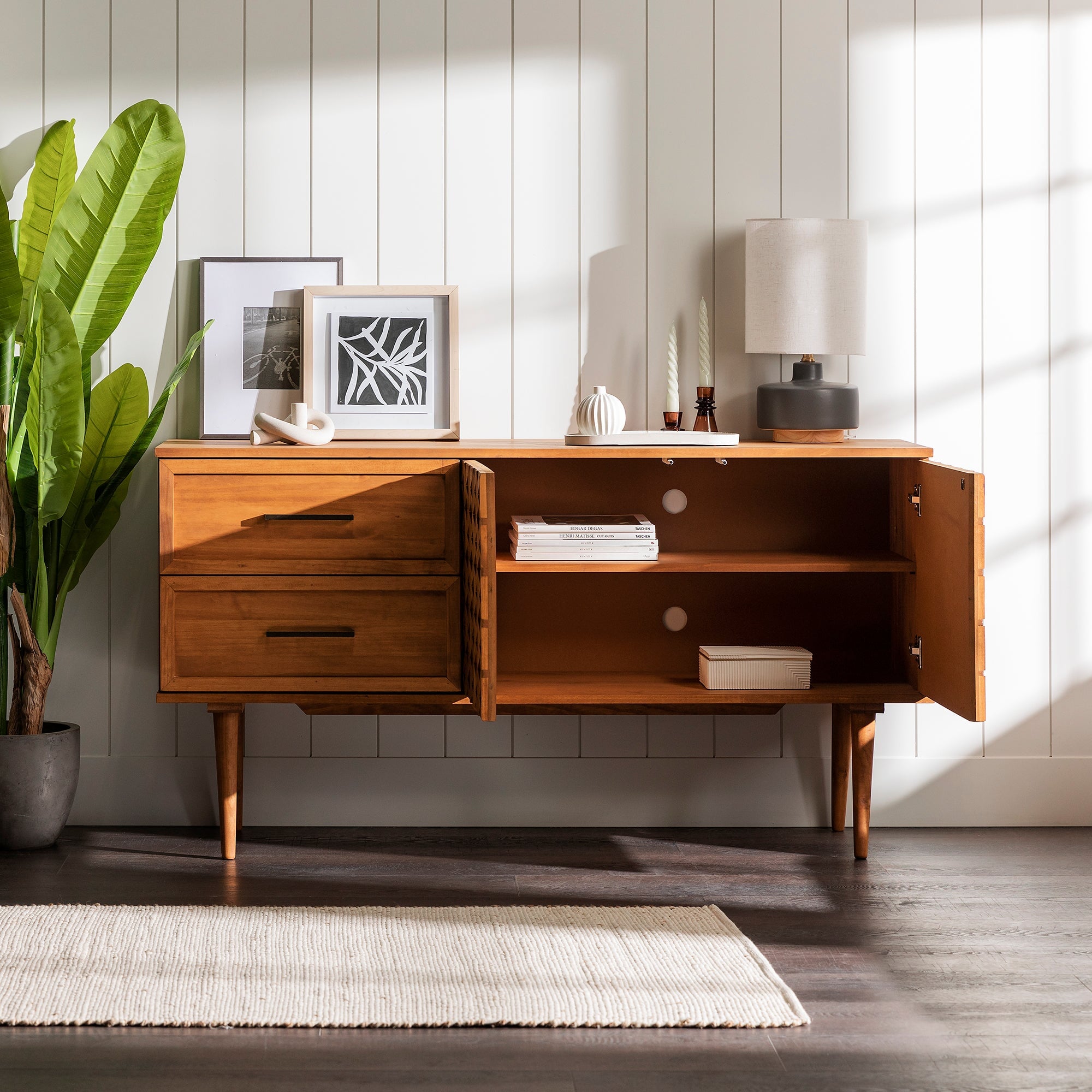 Aparador / Mueble de TV Prism de madera maciza Tessa