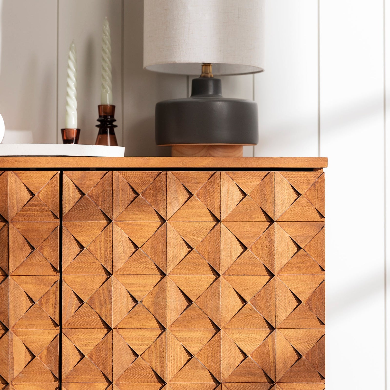 Aparador / Mueble de TV Prism de madera maciza Tessa