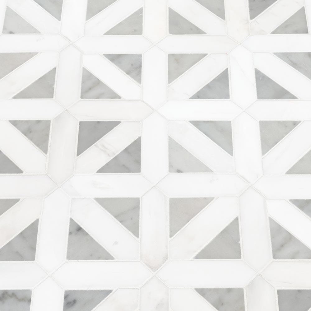 Mosaico geométrico de mármol pulido Bianco Dolomite de 30 x 30 cm, montado en malla - Colección MSI