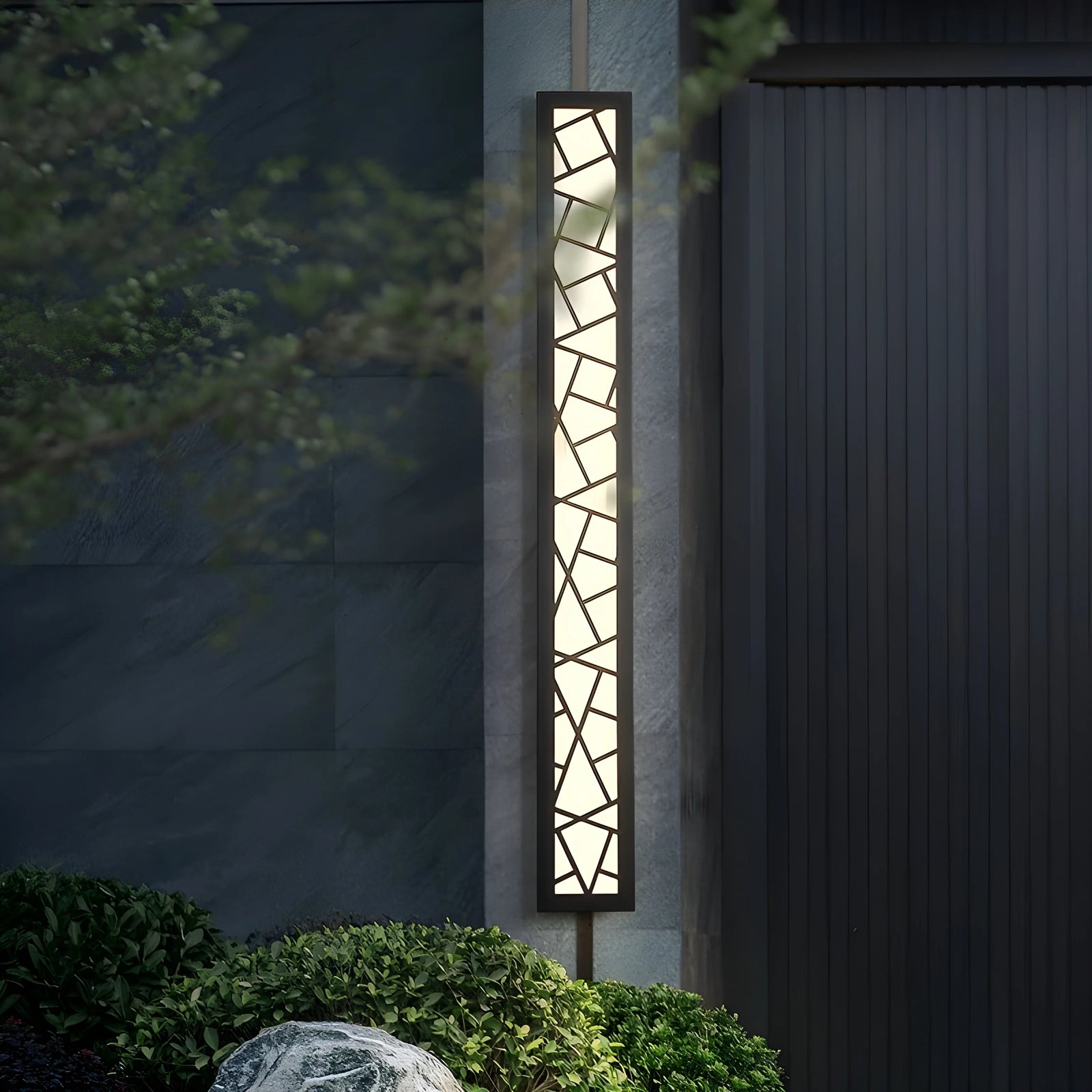 Lámpara de pared LED alta de aluminio resistente al agua para exteriores con diseño creativo negro para villa