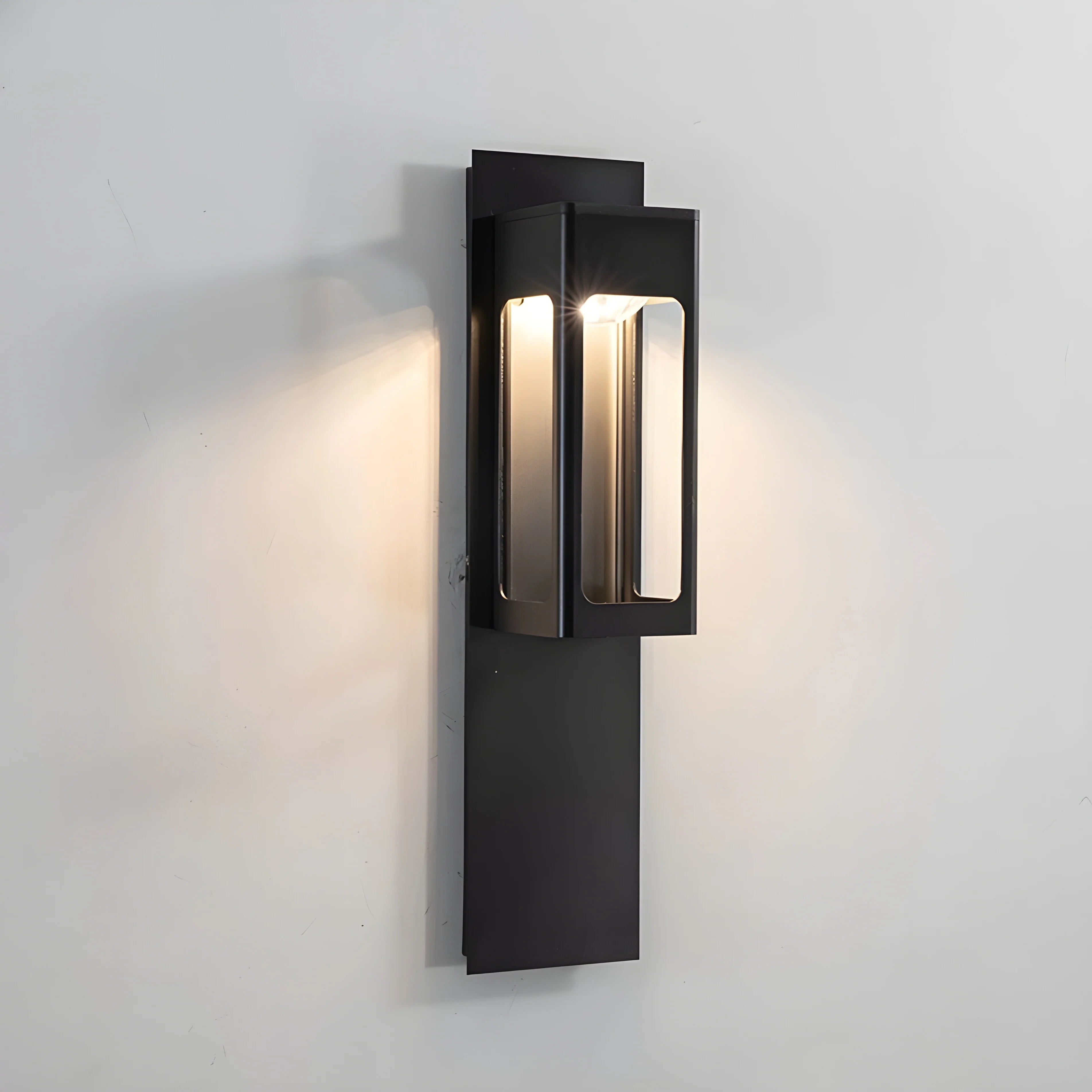 Aplique de pared LED de aluminio para exteriores, resistente al agua, color negro y bronce, con sensor de movimiento