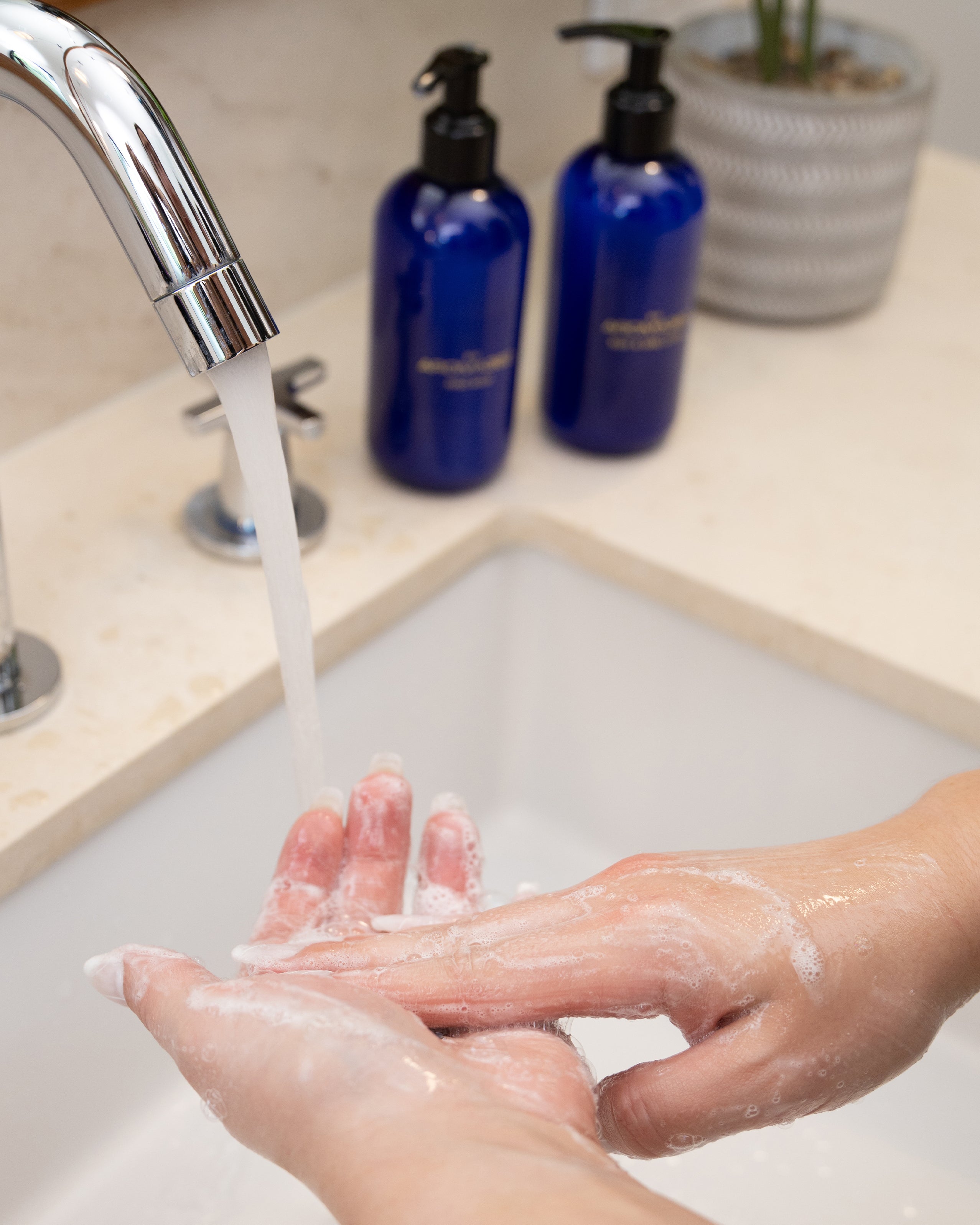 Blue Hand Wash Pure Luxury Fragrance