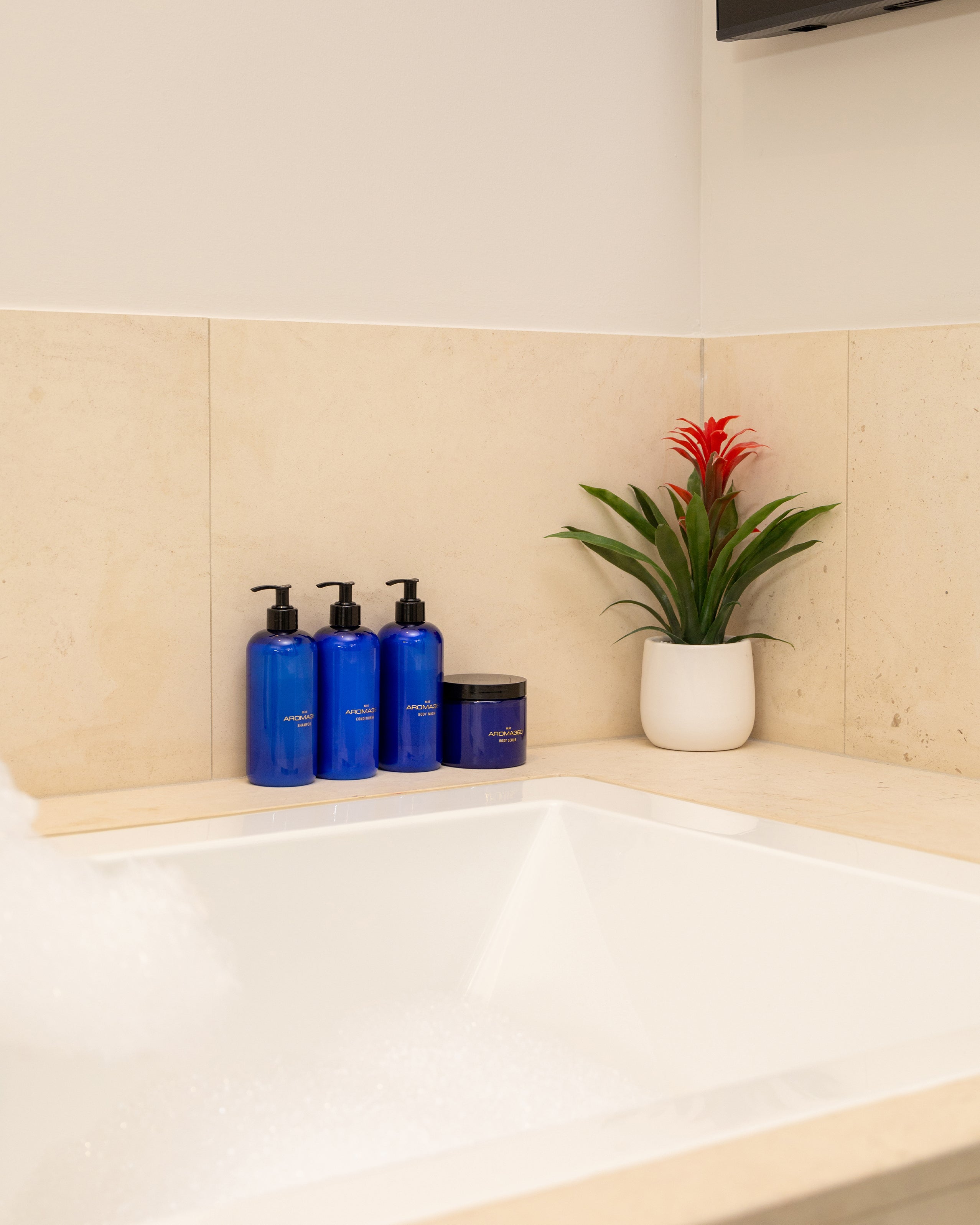 Pure Luxury Fragrance Blue Body Wash