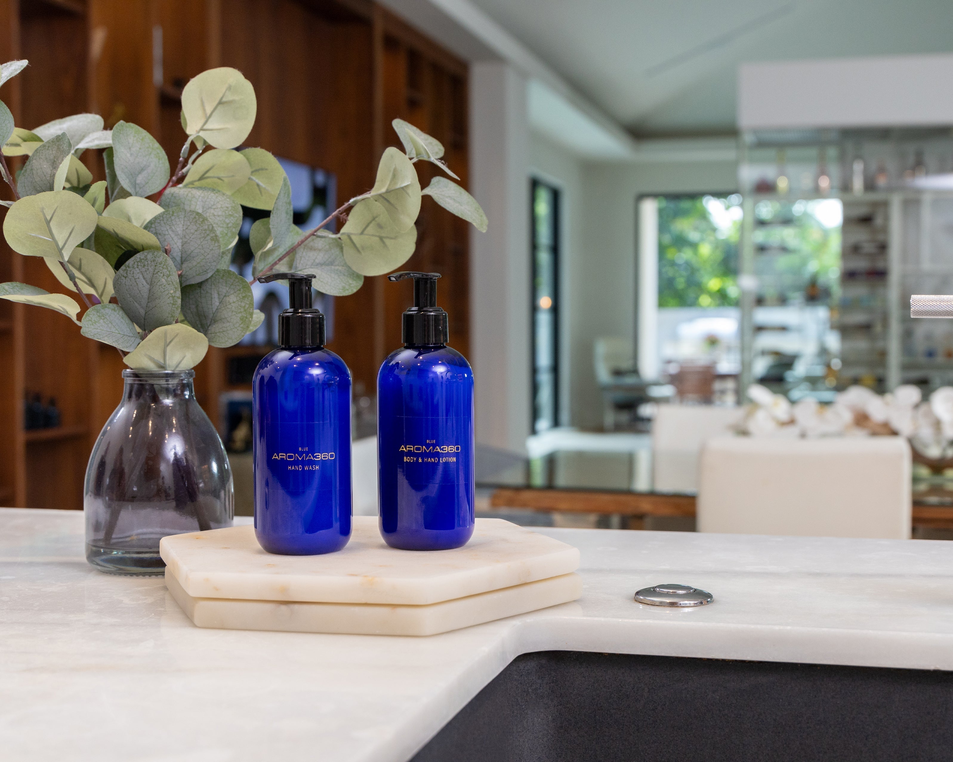 Blue Hand Wash Pure Luxury Fragrance