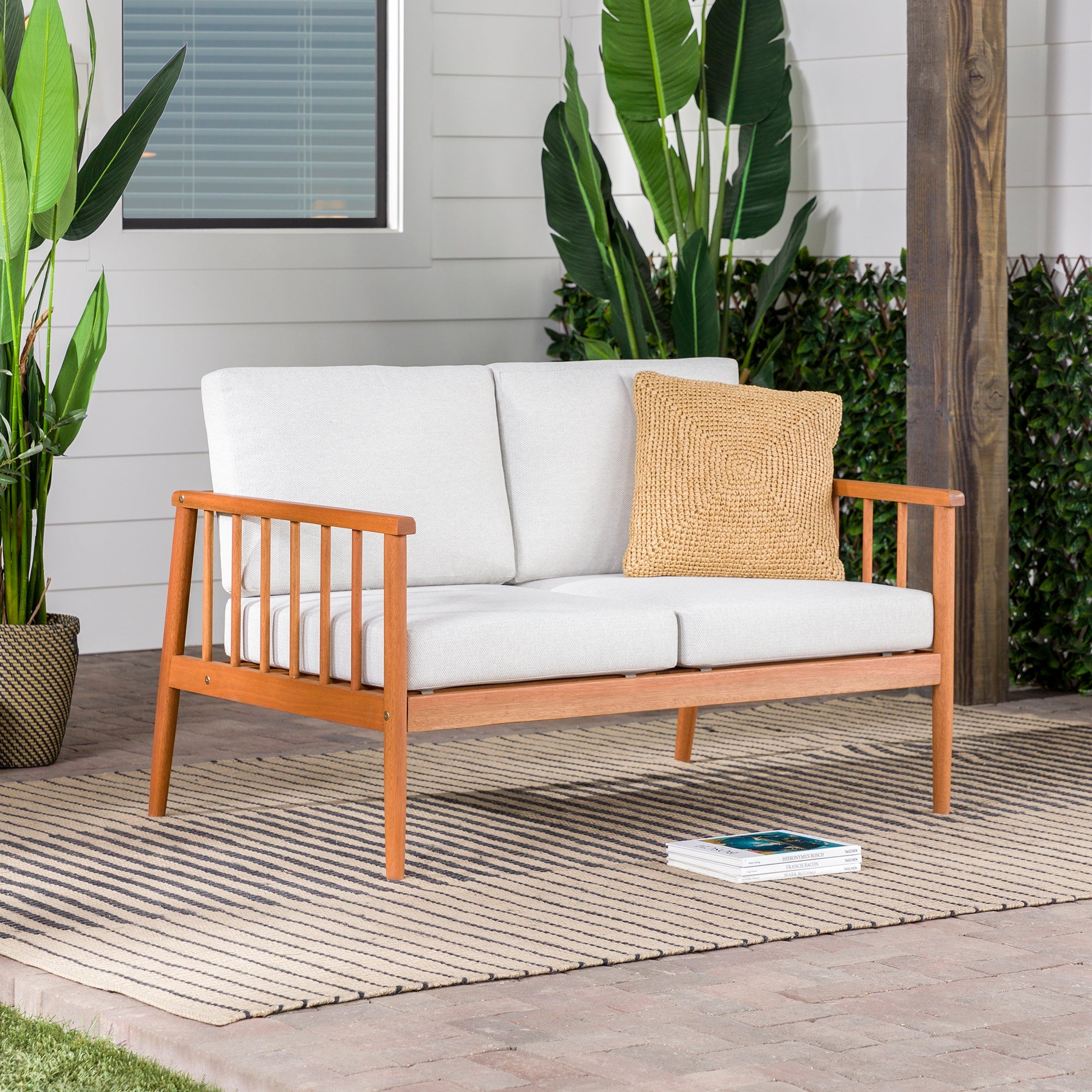 Sofá de dos plazas moderno de madera maciza con husillos para patio