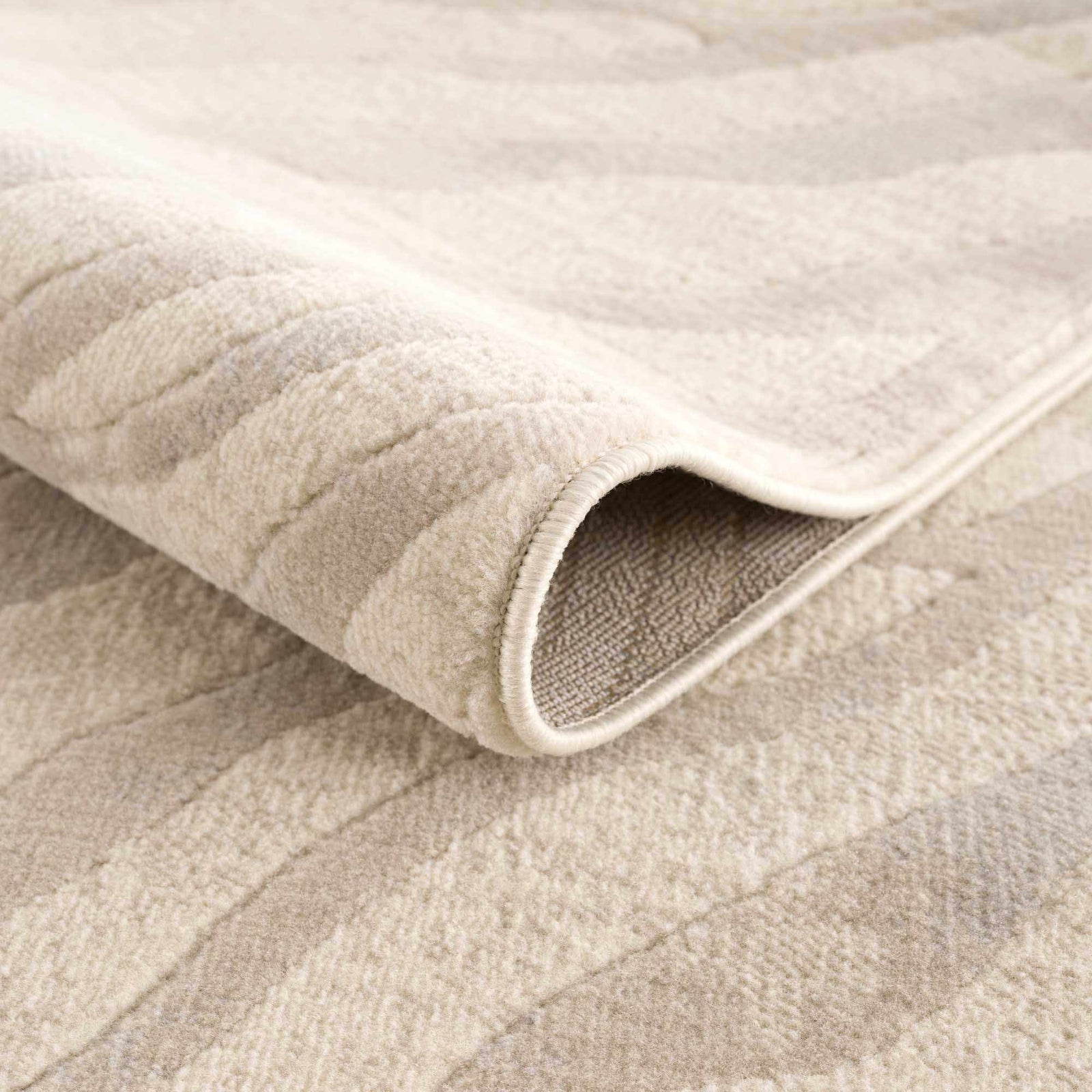 Alfombra con estampado de cebra de Manteca en color beige