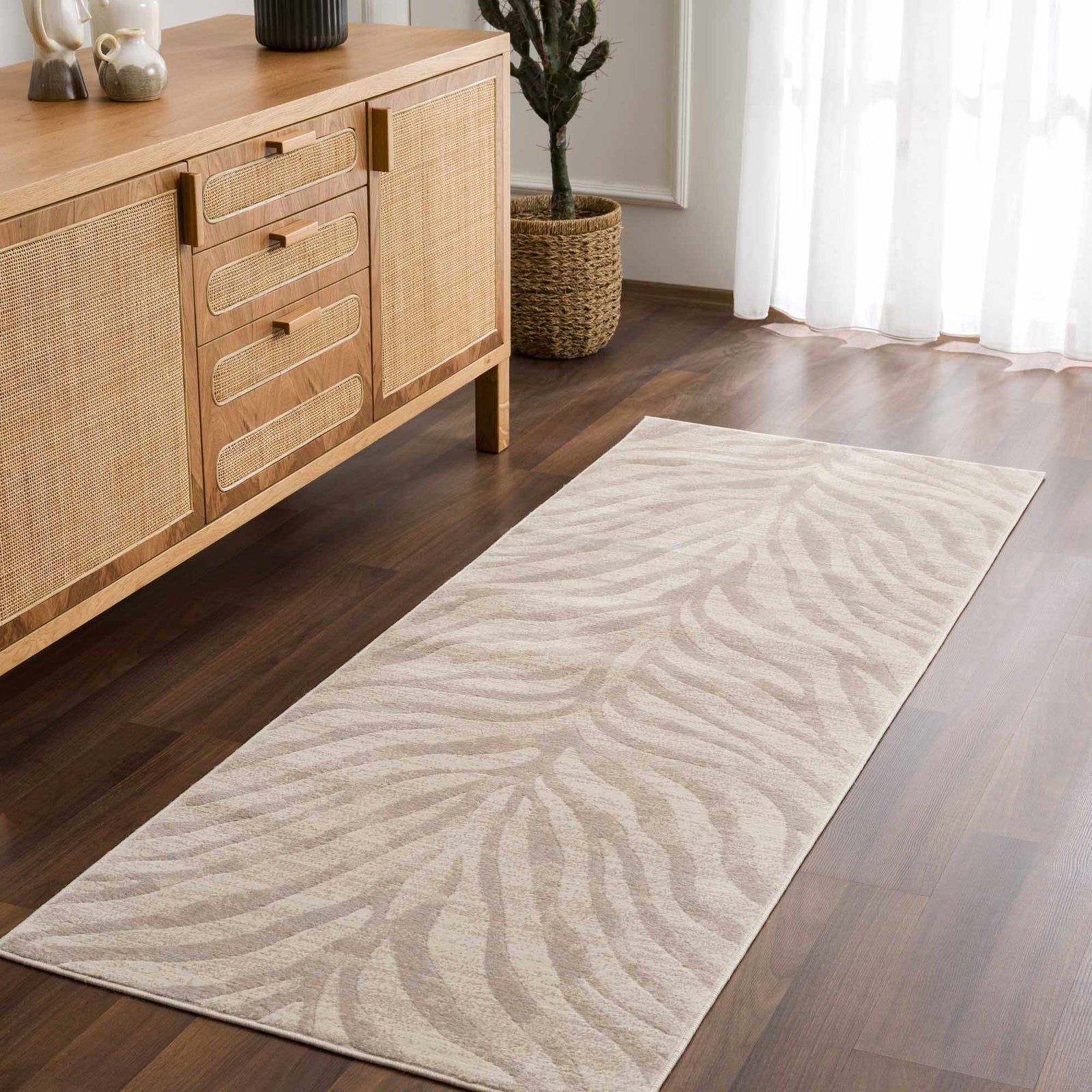 Alfombra con estampado de cebra de Manteca en color beige