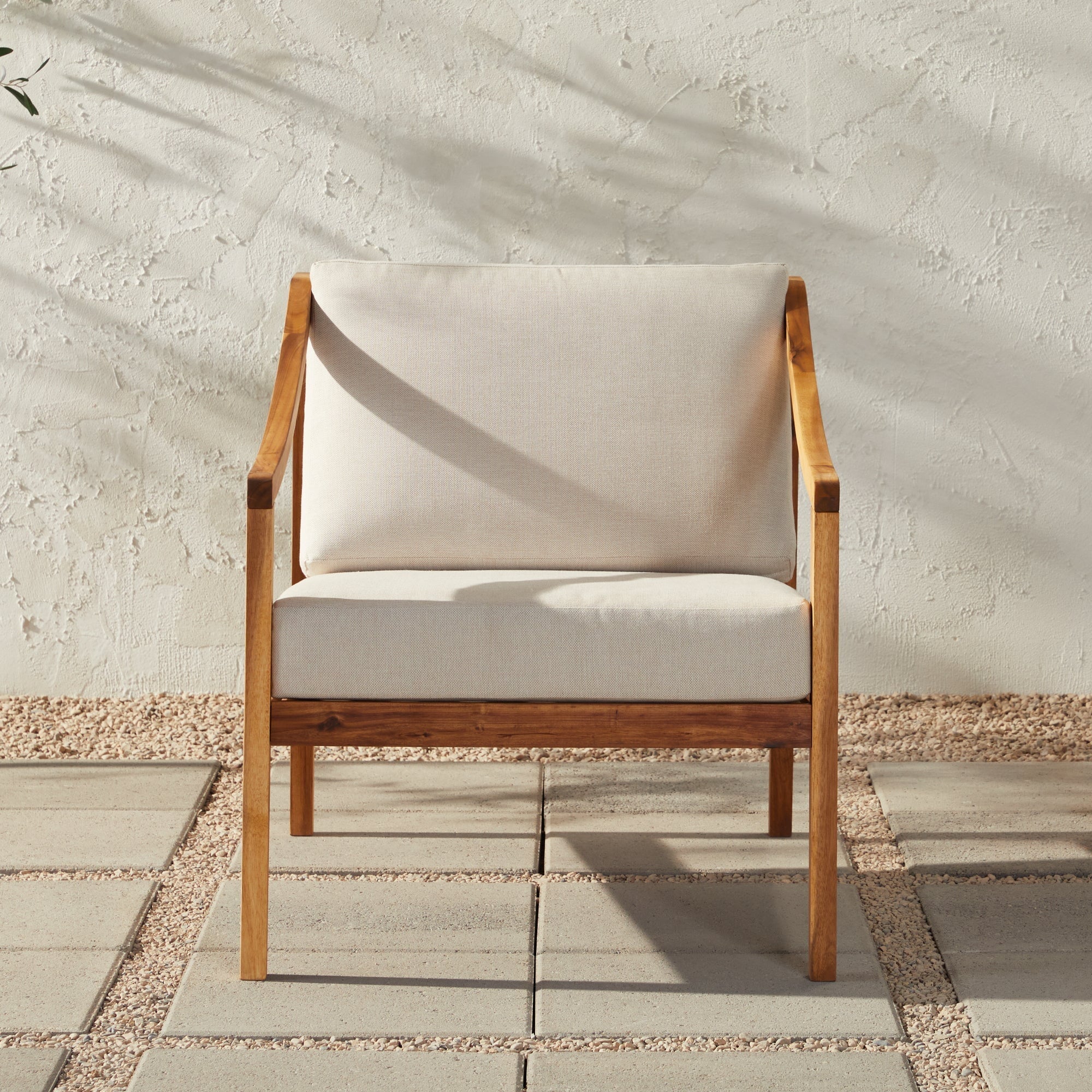 Sillón de exterior moderno de madera maciza de Colonia