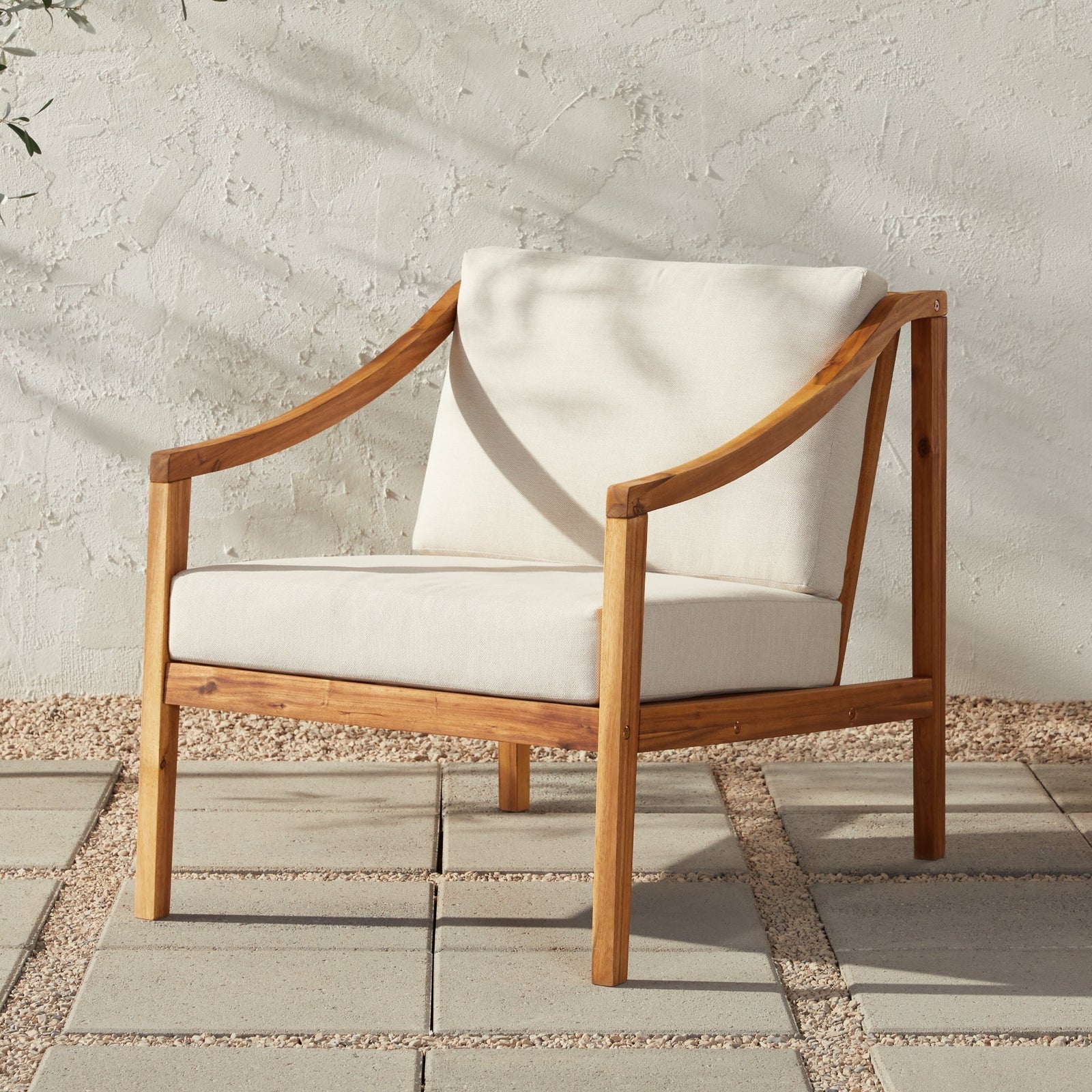Sillón de exterior moderno de madera maciza de Colonia