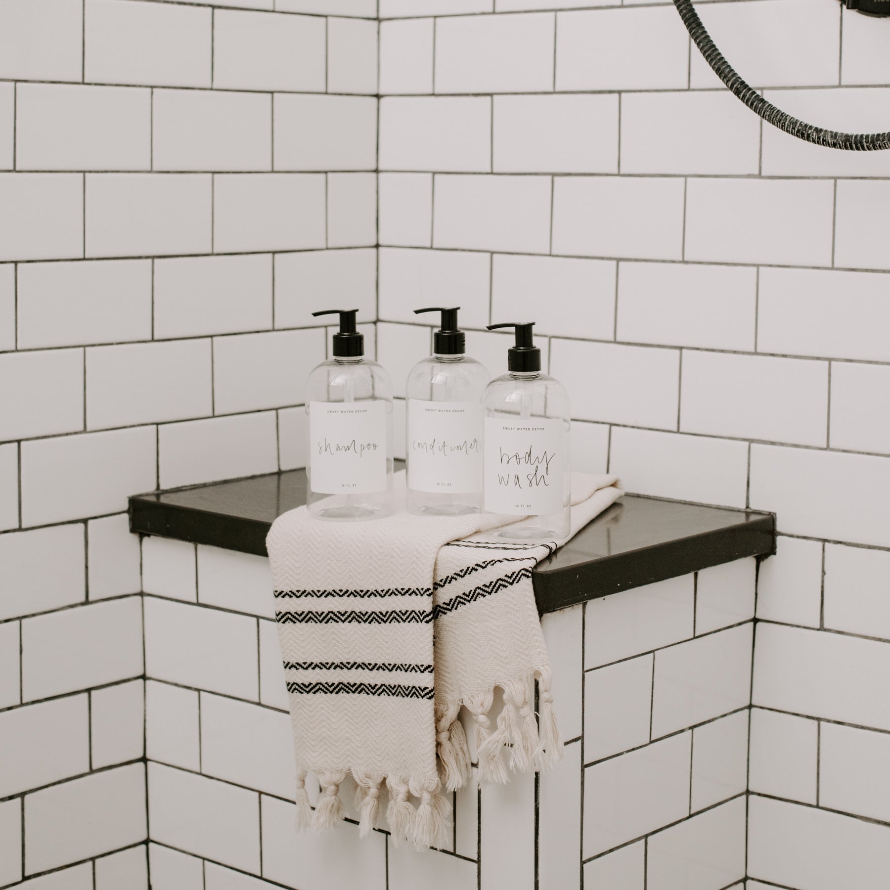 Dispensador de gel de baño de plástico transparente de 16 oz - Marca blanca
