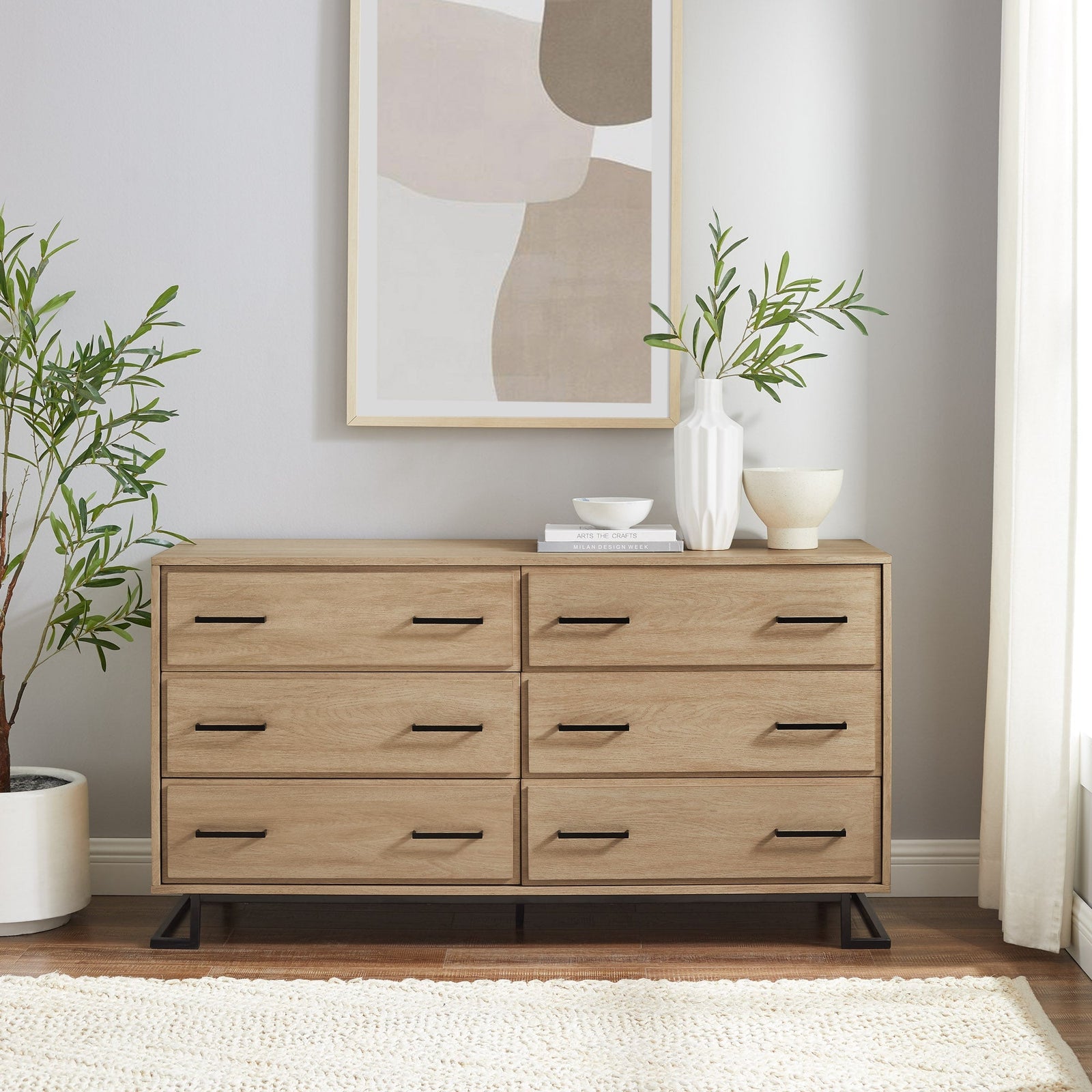 Cómoda moderna de madera y metal con patas en forma de L de Danae