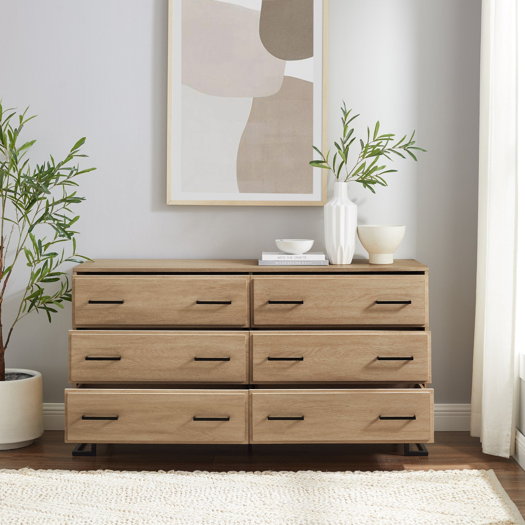 Cómoda moderna de madera y metal con patas en forma de L de Danae