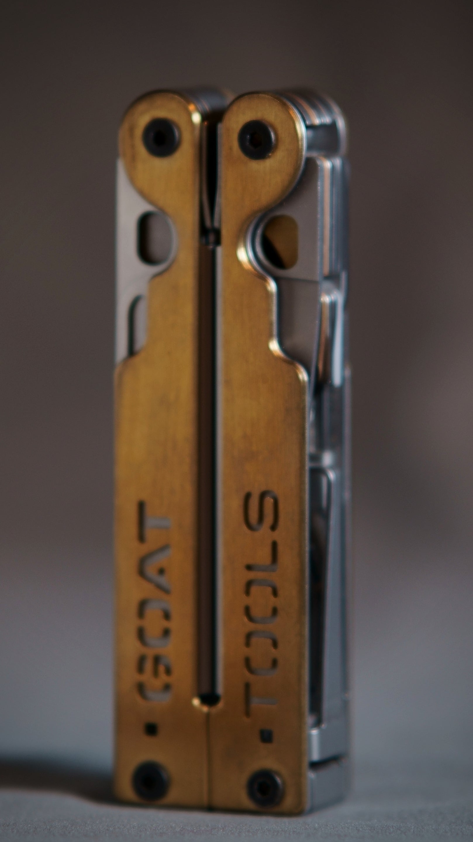 Hot-Swappable Modular Multi Tool - Brass Scales
