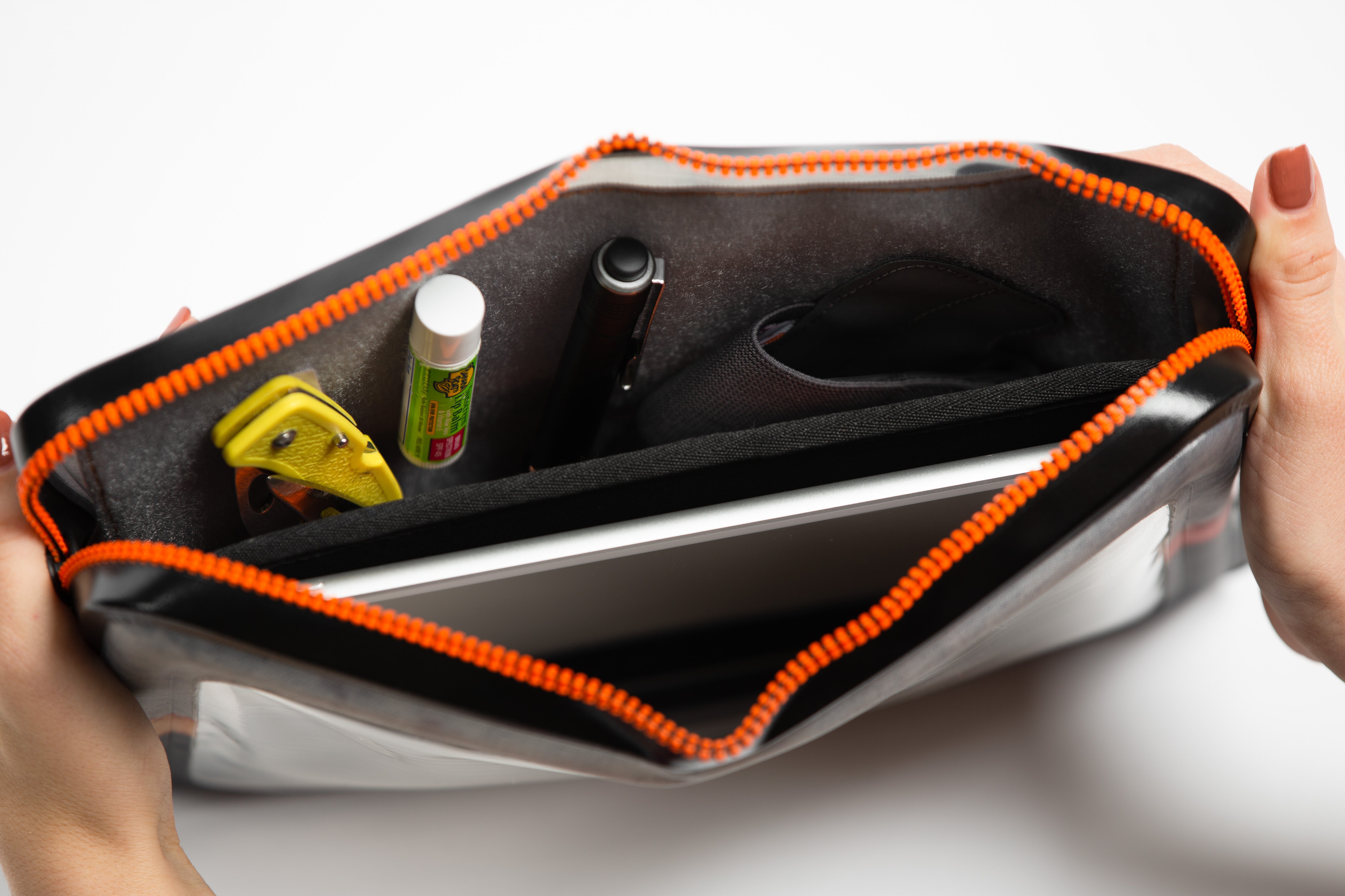 Scratch N Dent ugo® Signature Collection TABLET XL - Tablet Case