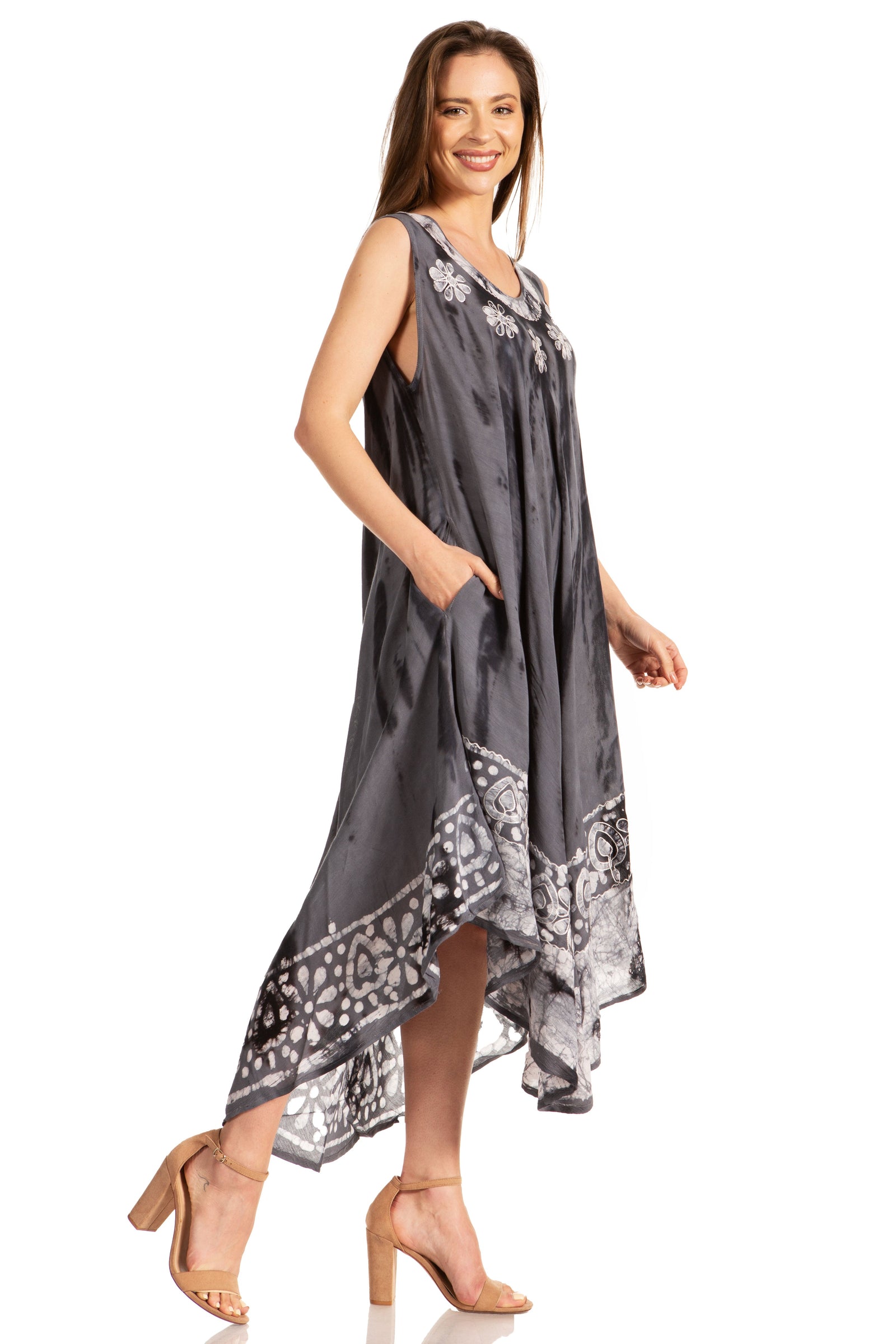Vestido caftán largo sin mangas con bordado floral Alexis de Sakkas