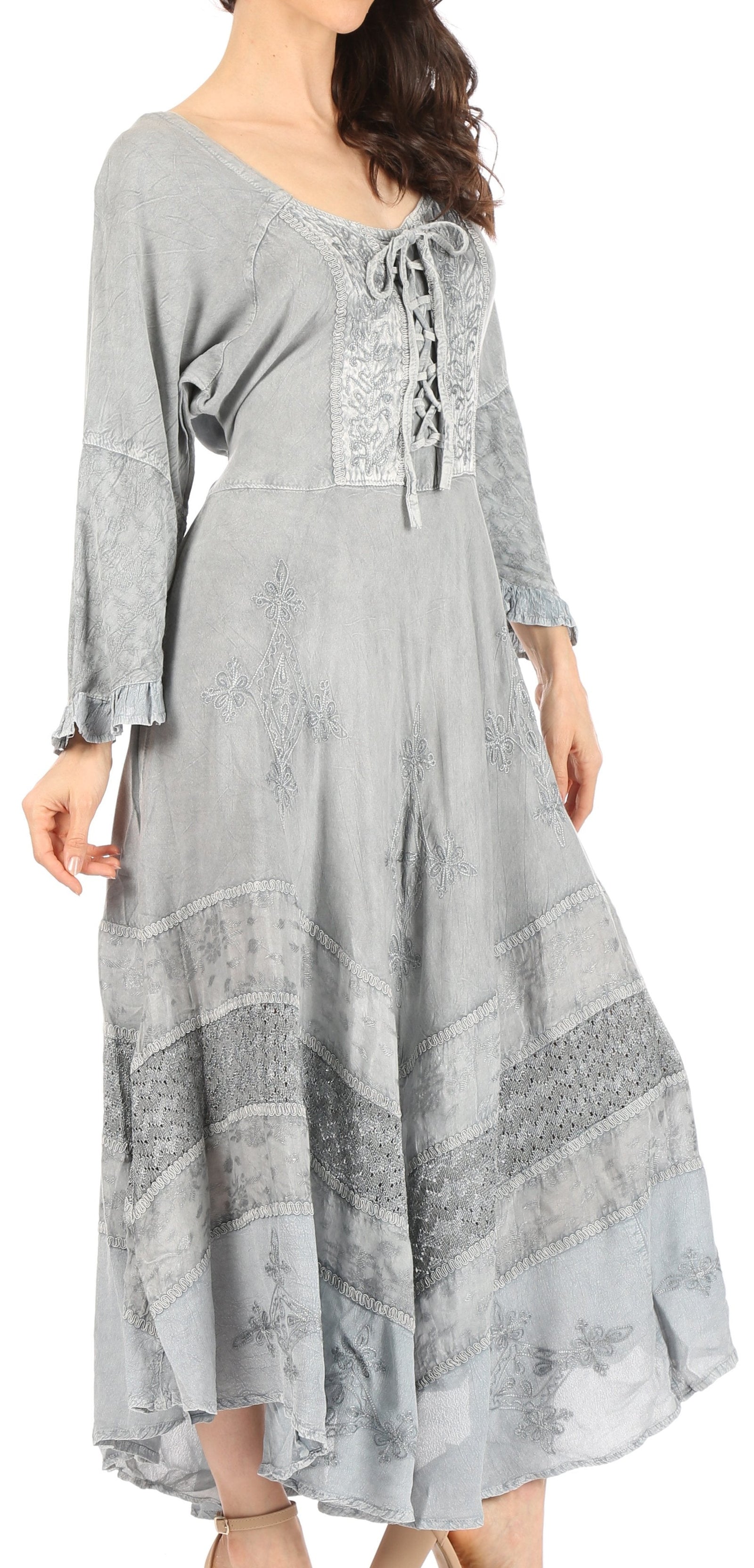 Vestido Sakkas Mirabel con mangas estilo kimono, bordado floral, estilo corsé lavado a la piedra