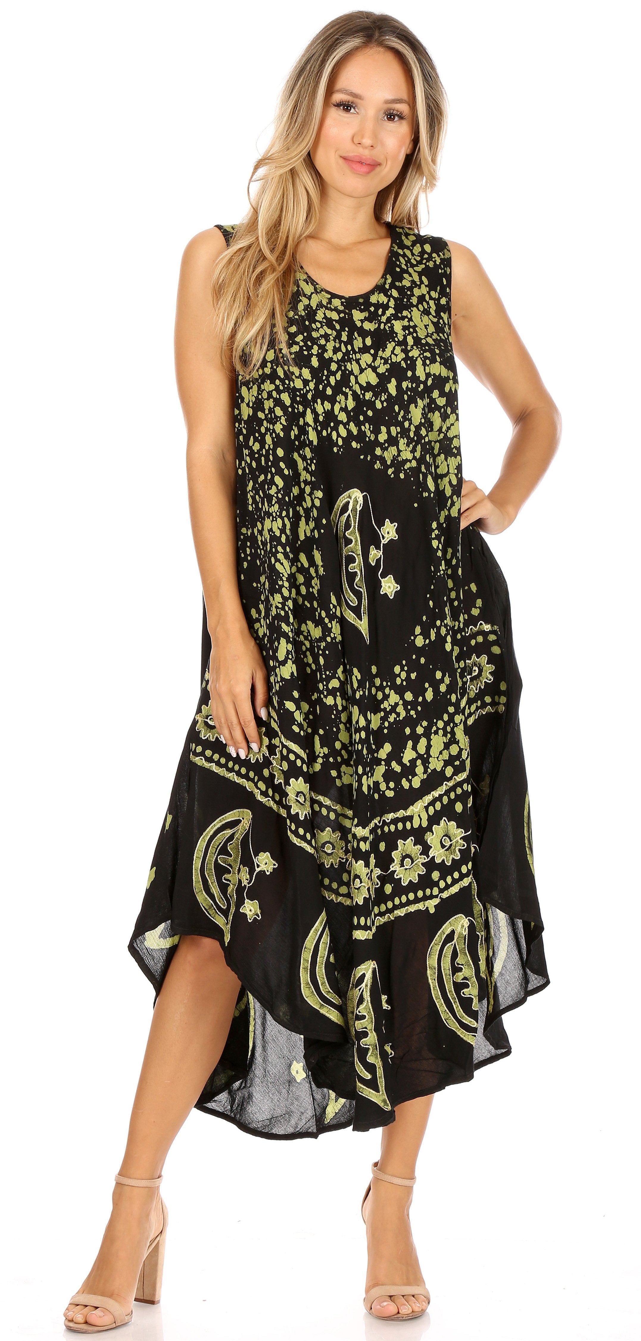 Vestido caftán batik con estampado de luna y estrellas de Sakkas