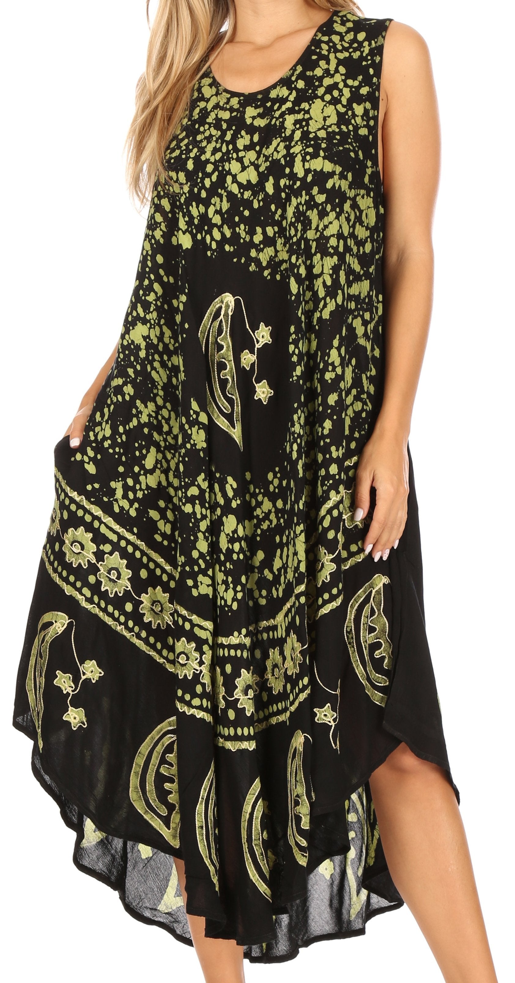 Vestido caftán batik con estampado de luna y estrellas de Sakkas