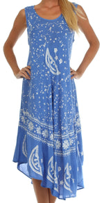 Vestido caftán batik con estampado de luna y estrellas de Sakkas