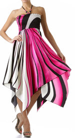 Vestido con escote halter, fruncido y dobladillo tipo pañuelo, con cuentas y tacto satinado en diseño de remolino