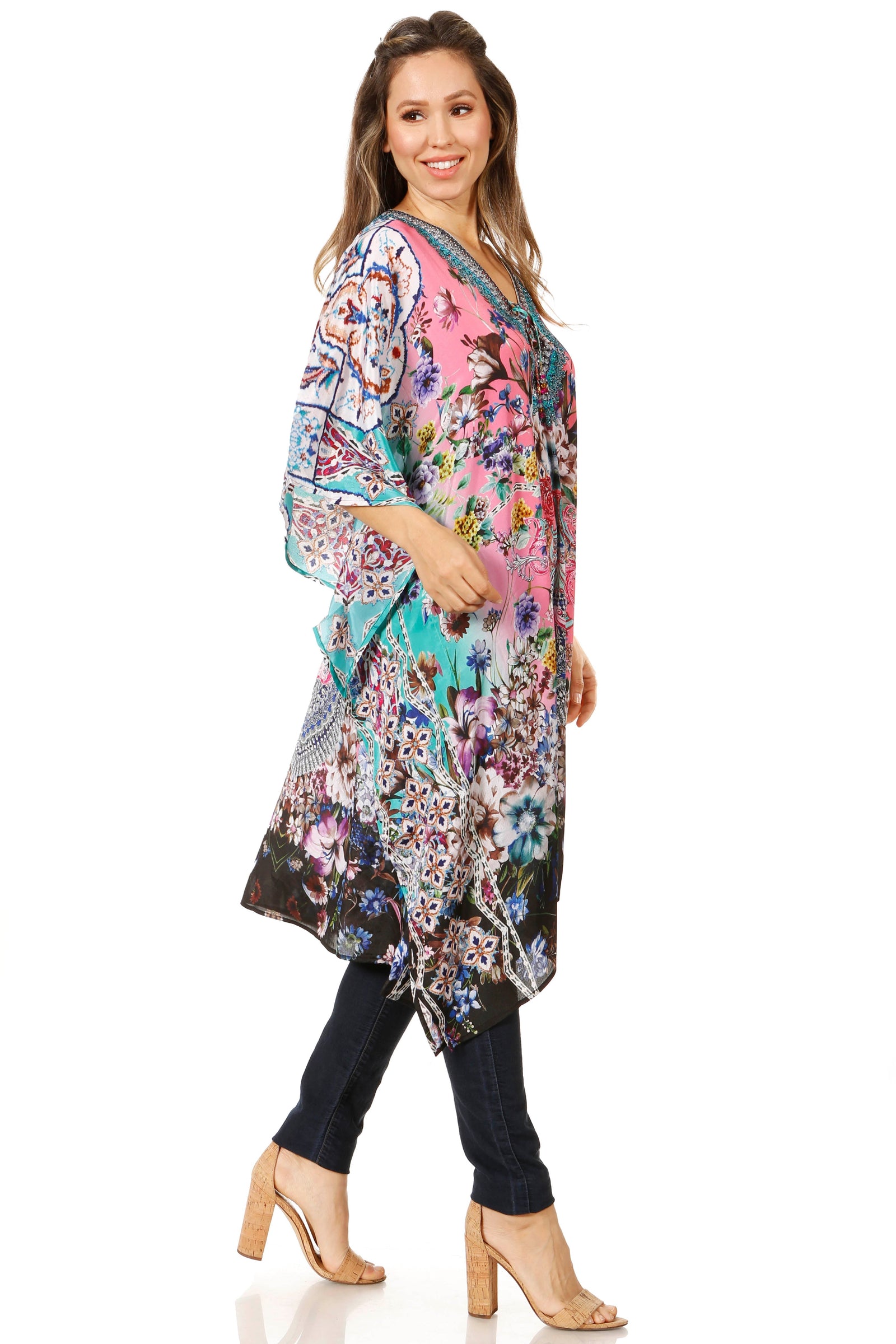Vestido caftán Sakkas Zeni de verano con estampado floral y cuello en V y manga corta para mujer