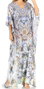 Vestido caftán largo con escote en V y diseño fluido Anahi de Sakkas con diamantes de imitación