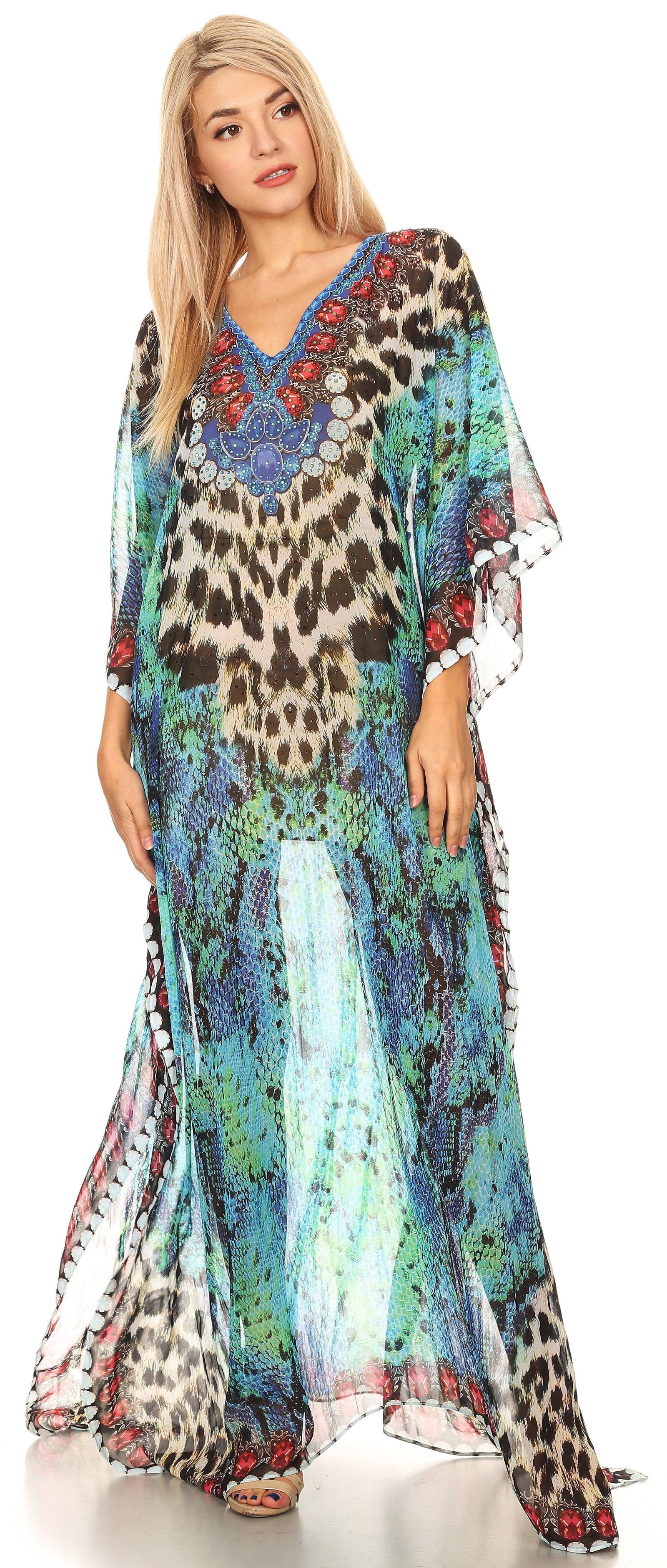 Vestido caftán largo con diseño estampado Wilder de Sakkas y cristales transparentes.