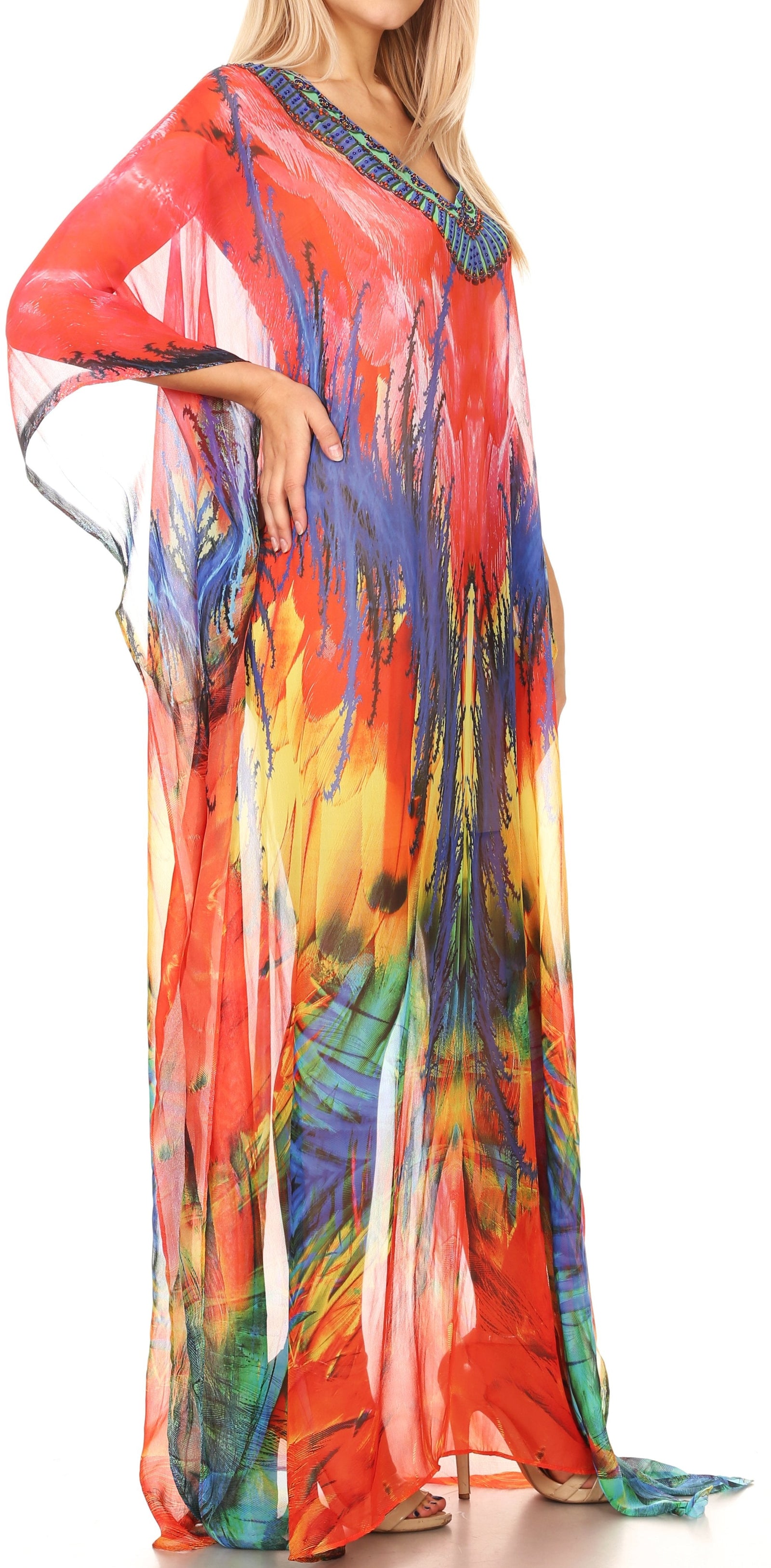 Vestido caftán largo con diseño estampado Wilder de Sakkas y cristales transparentes.