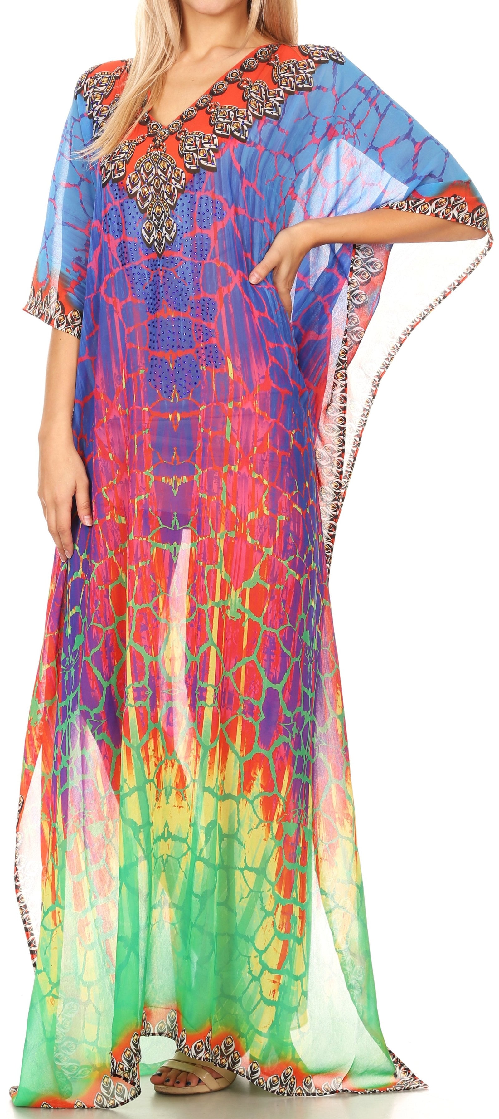 Vestido caftán largo con diseño estampado Wilder de Sakkas y cristales transparentes.