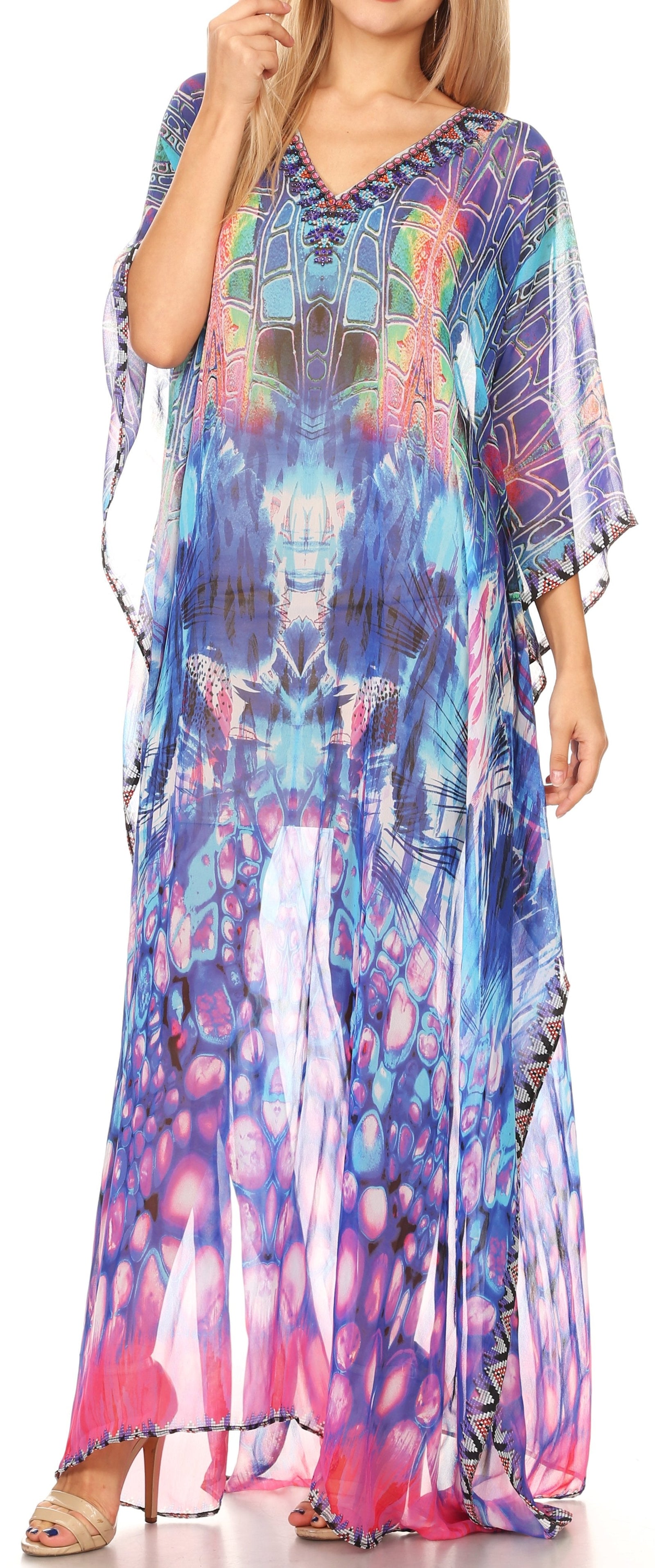 Vestido caftán largo con diseño estampado Wilder de Sakkas y cristales transparentes.