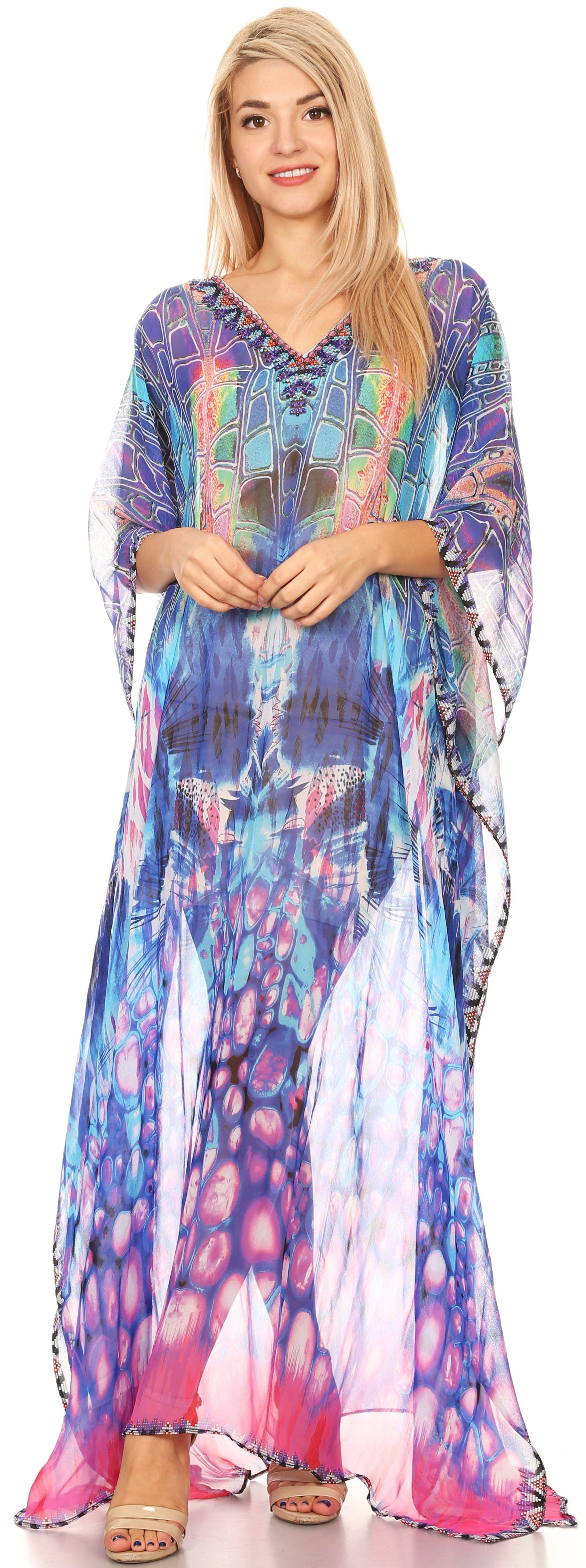 Vestido caftán largo con diseño estampado Wilder de Sakkas y cristales transparentes.