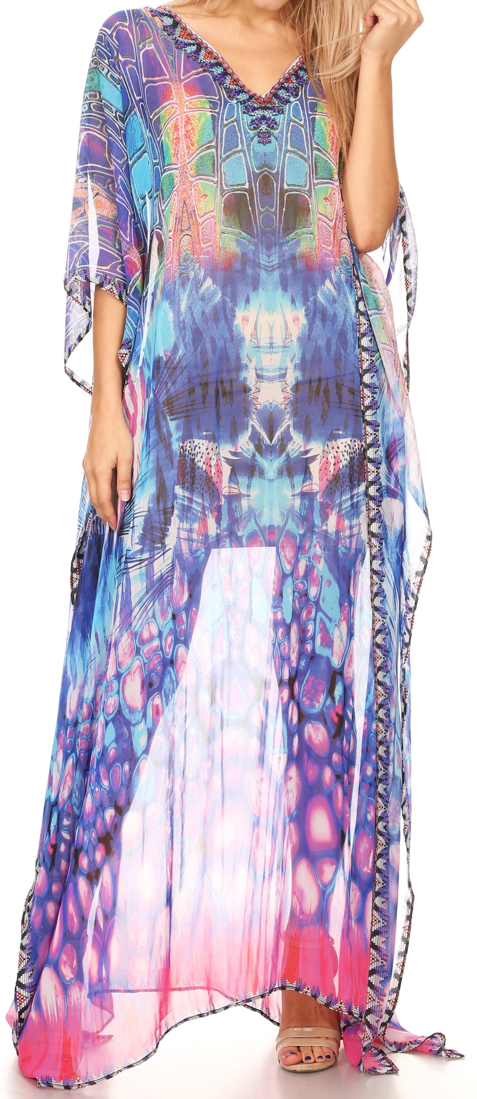 Vestido caftán largo con diseño estampado Wilder de Sakkas y cristales transparentes.