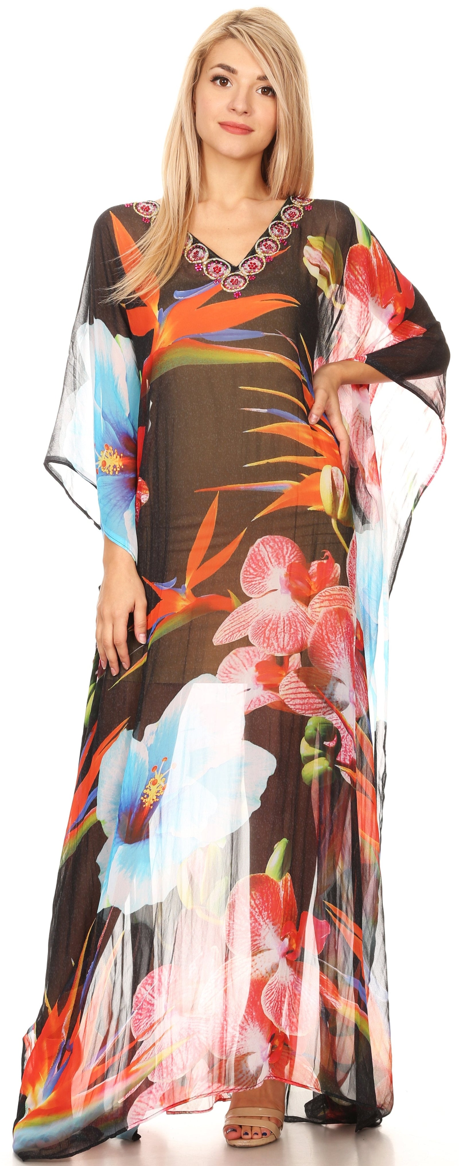 Vestido caftán largo con diseño estampado Wilder de Sakkas y cristales transparentes.