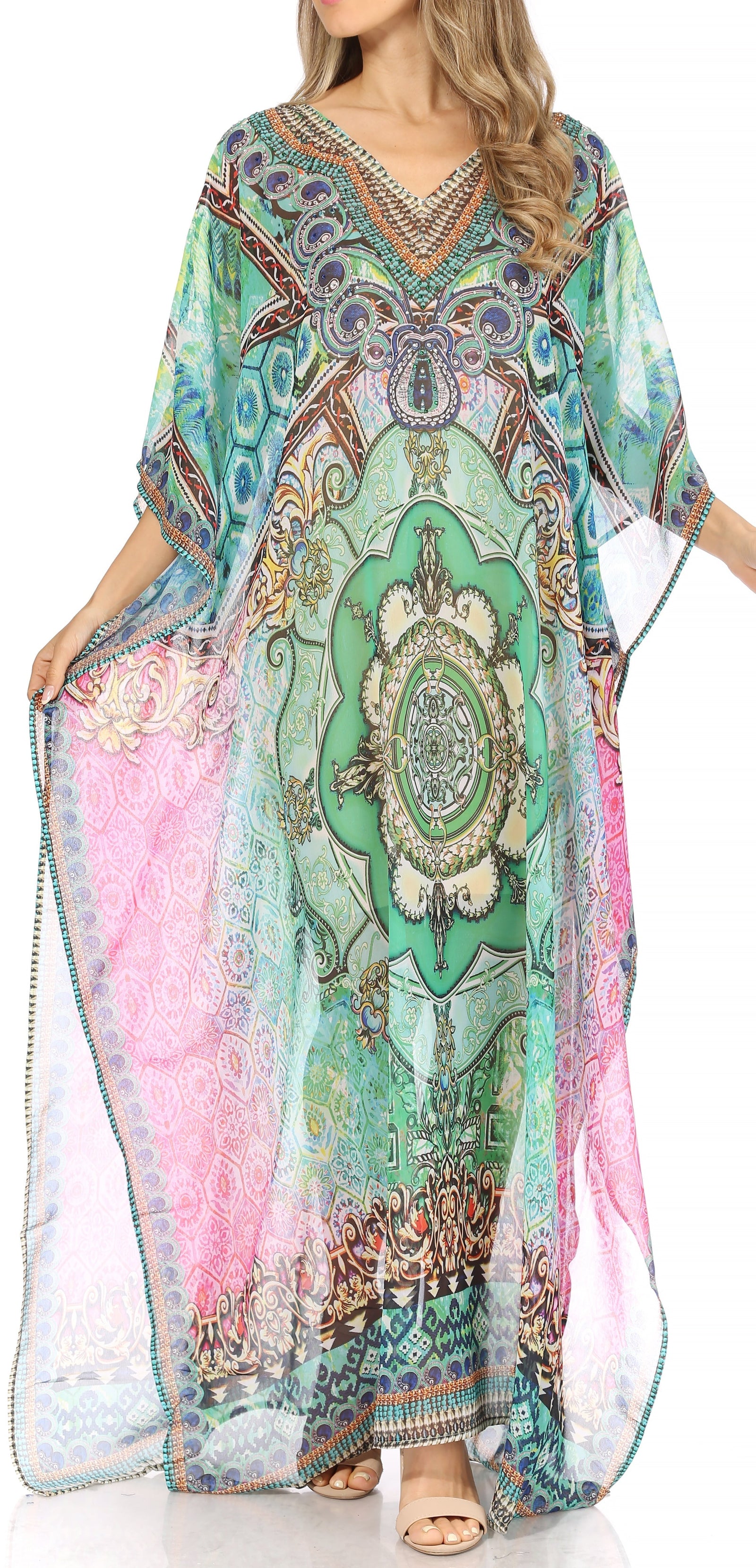 Vestido caftán largo con diseño estampado Wilder de Sakkas y cristales transparentes.
