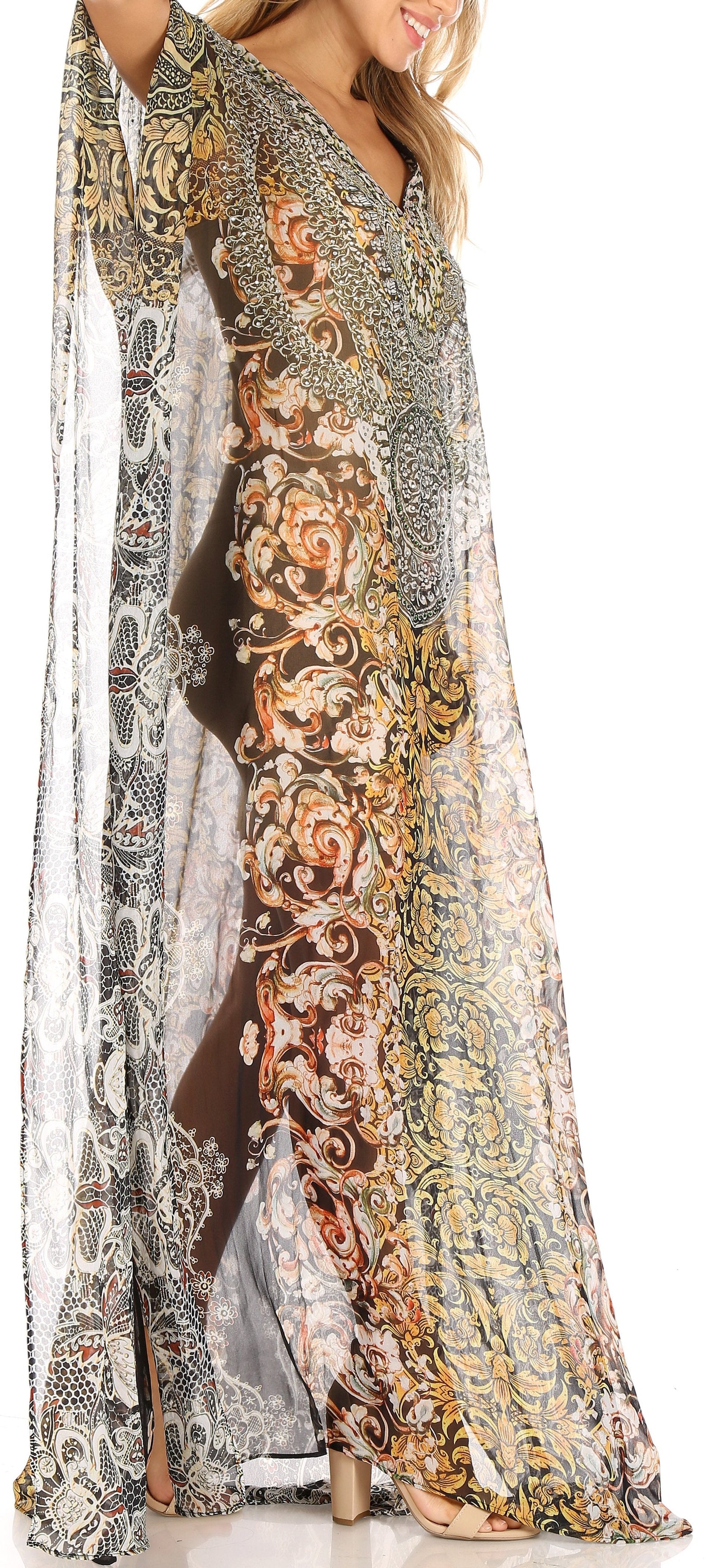 Vestido caftán largo con diseño estampado Wilder de Sakkas y cristales transparentes.