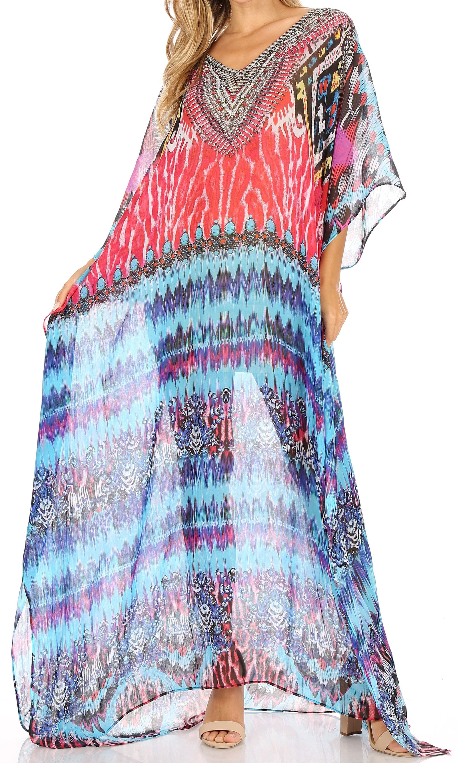 Vestido caftán largo con diseño estampado Wilder de Sakkas y cristales transparentes.