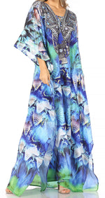 Vestido caftán largo Sakkas Georgettina con escote en V y cristales fluidos