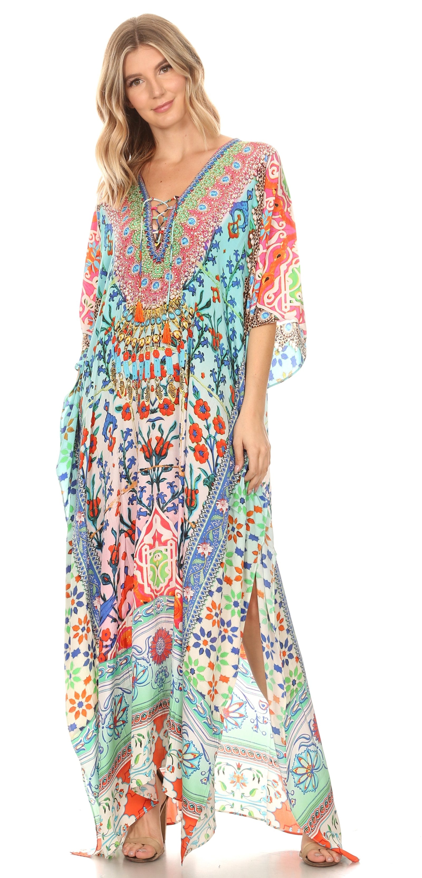 Vestido caftán largo Sakkas Georgettina con escote en V y cristales fluidos
