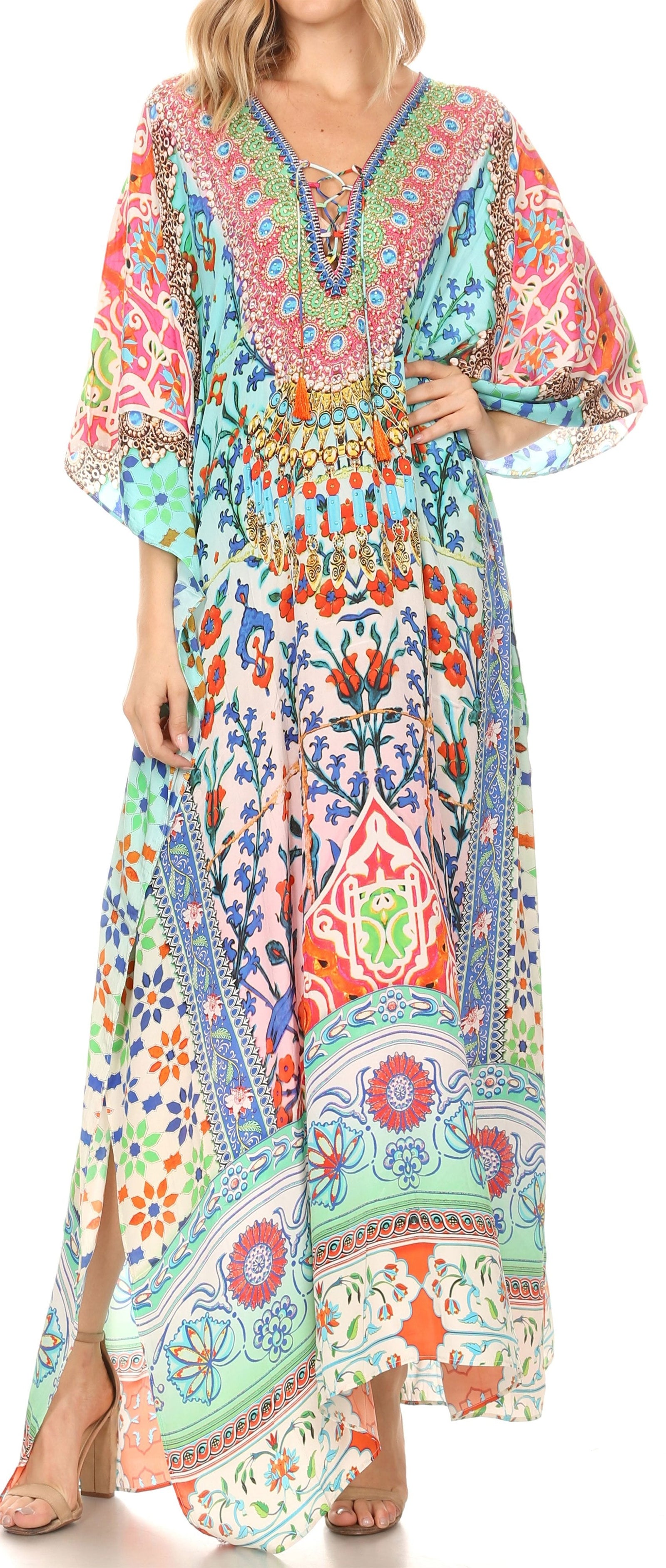Vestido caftán largo Sakkas Georgettina con escote en V y cristales fluidos