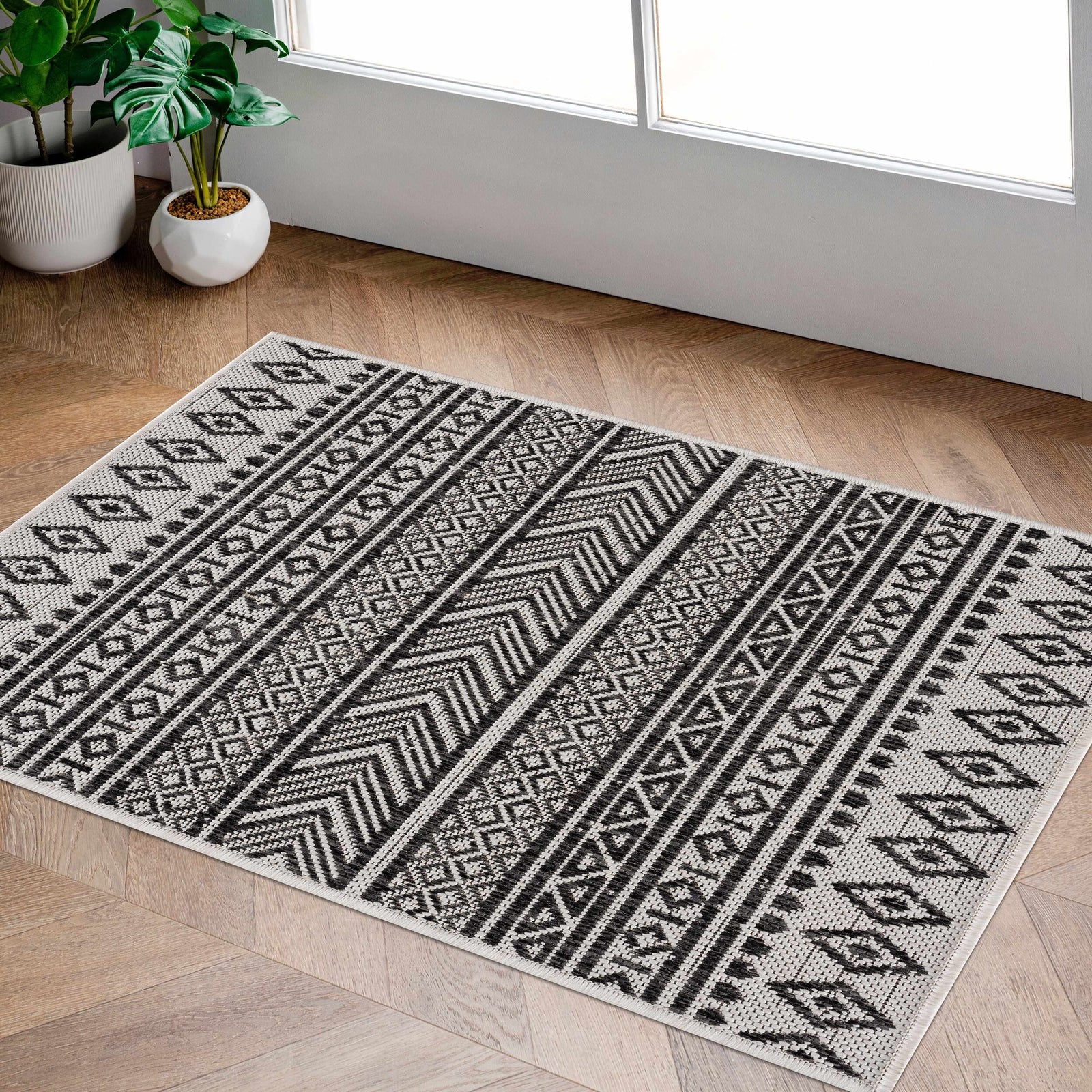 Alfombra para exteriores en blanco y negro de Imboden