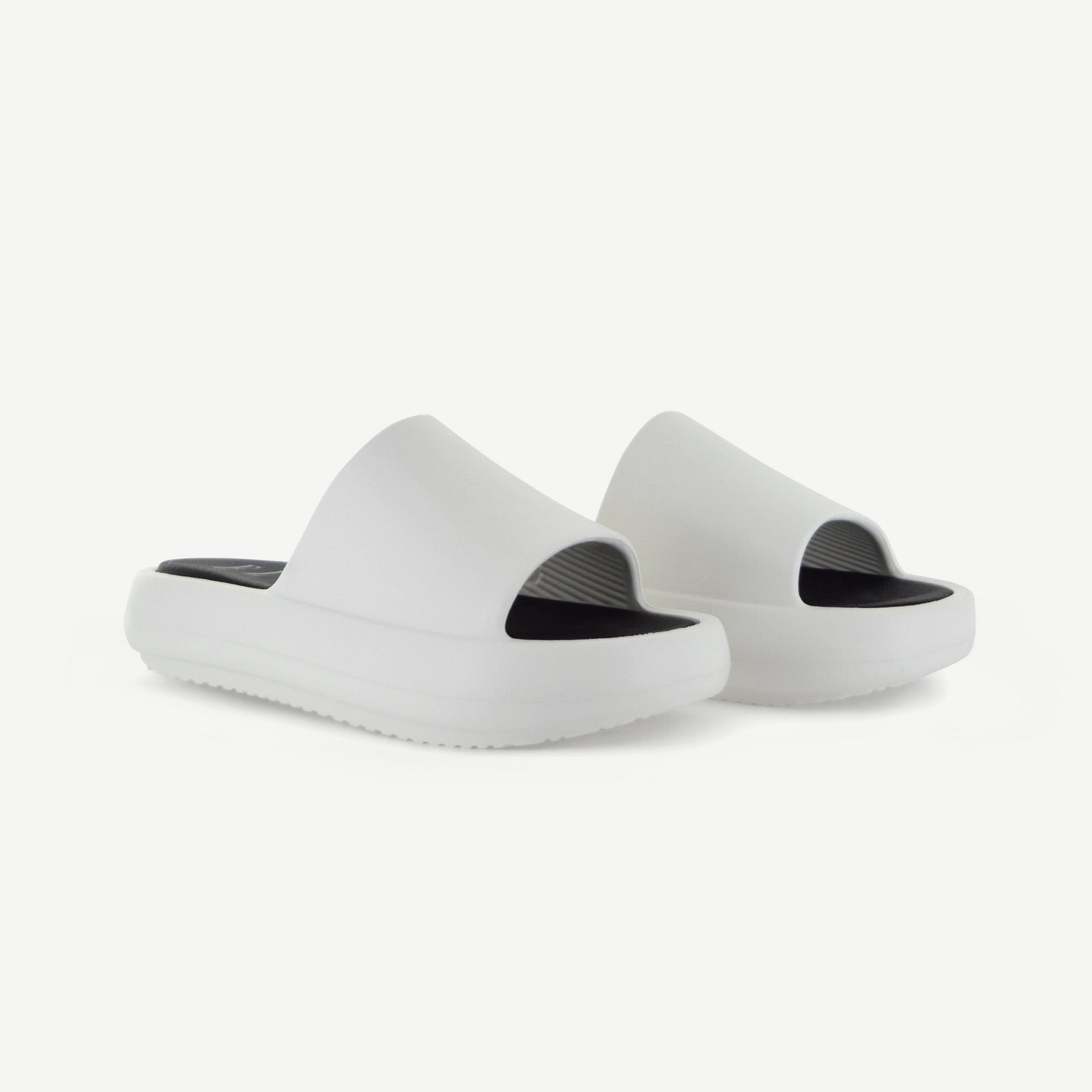 St. Tropez: Platform Slide - White